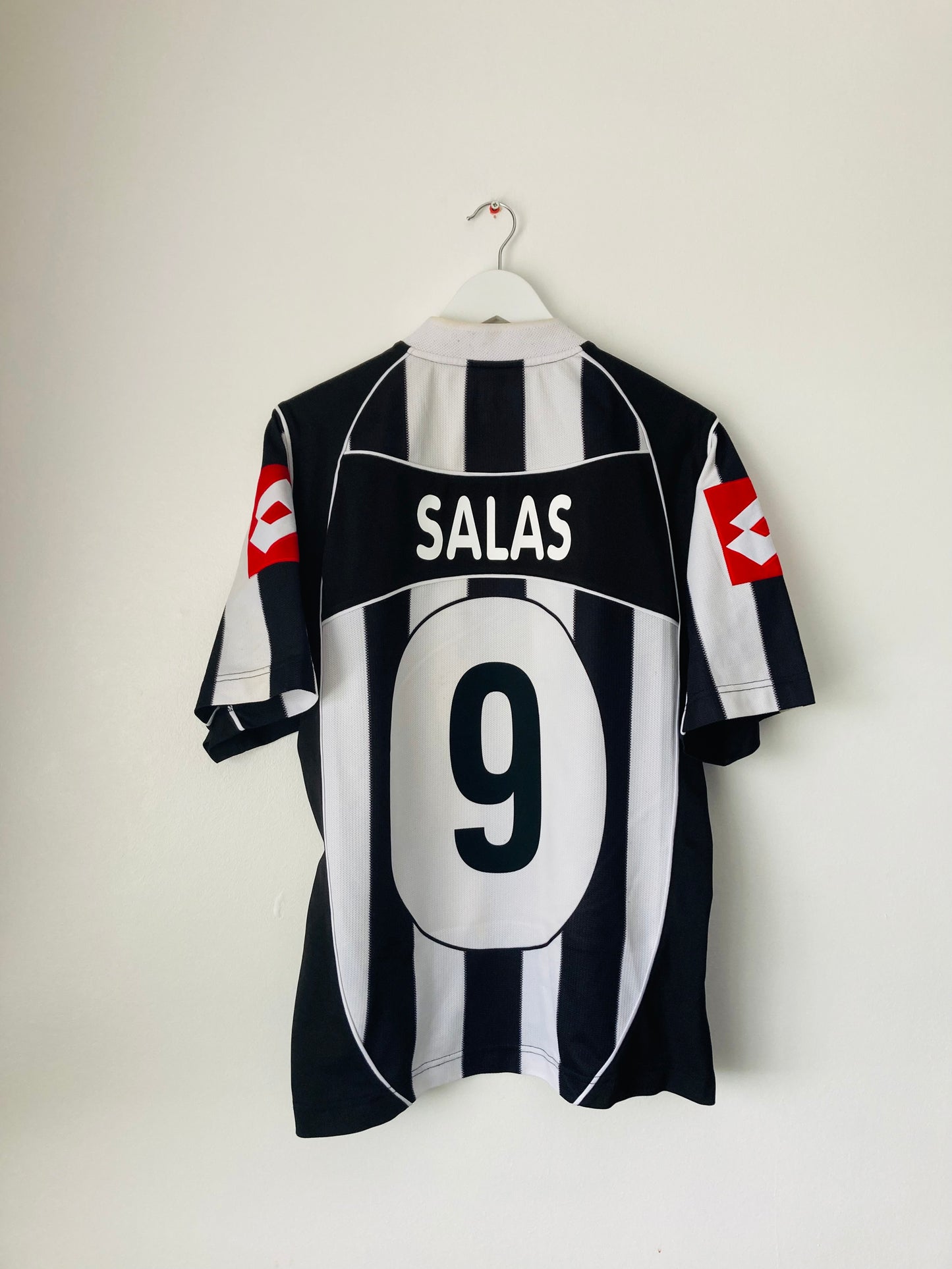 Juventus home football shirt 2002/03 Salas Large