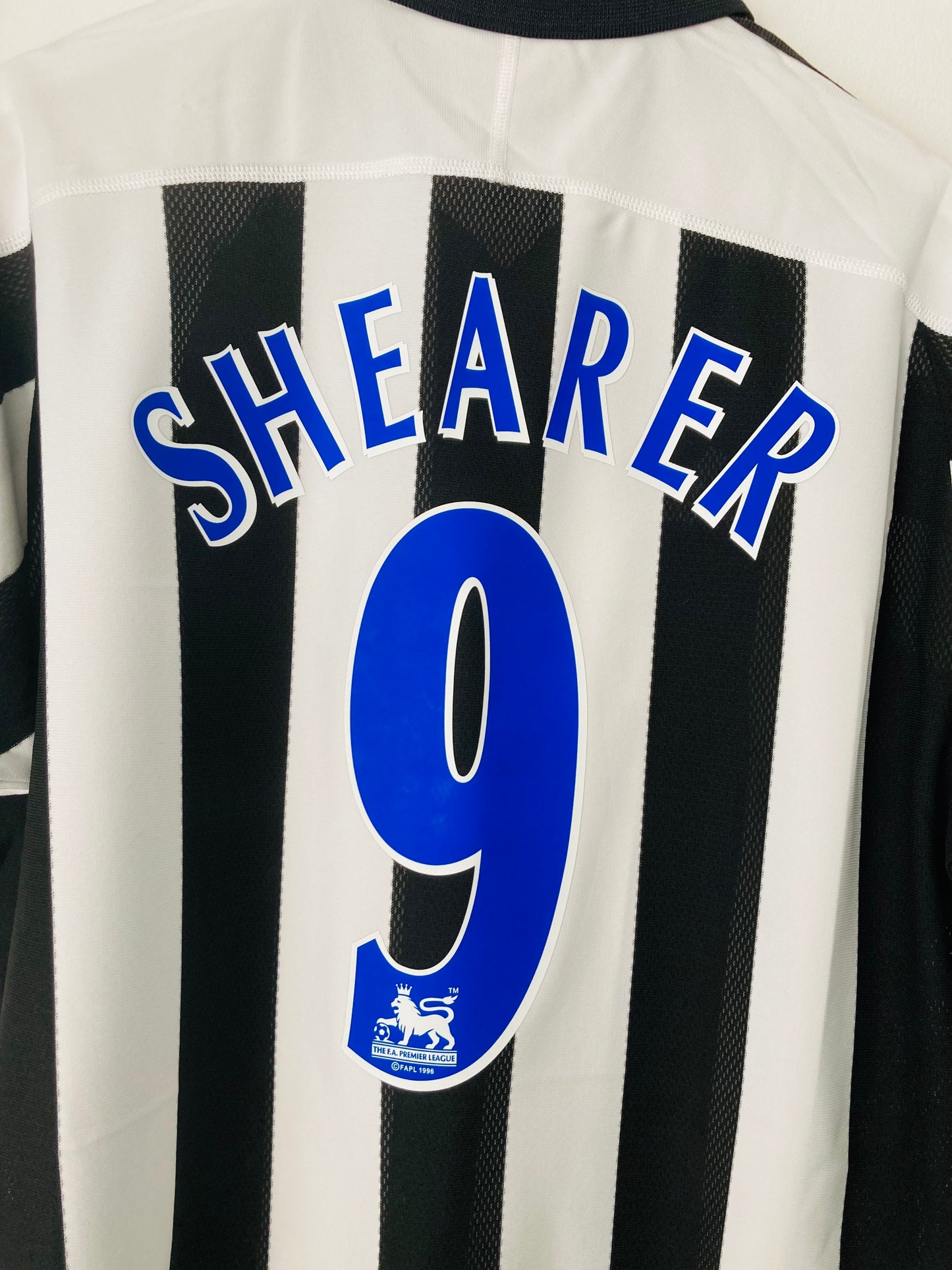Newcastle United home football shirt 2003/05 Shearer Large
