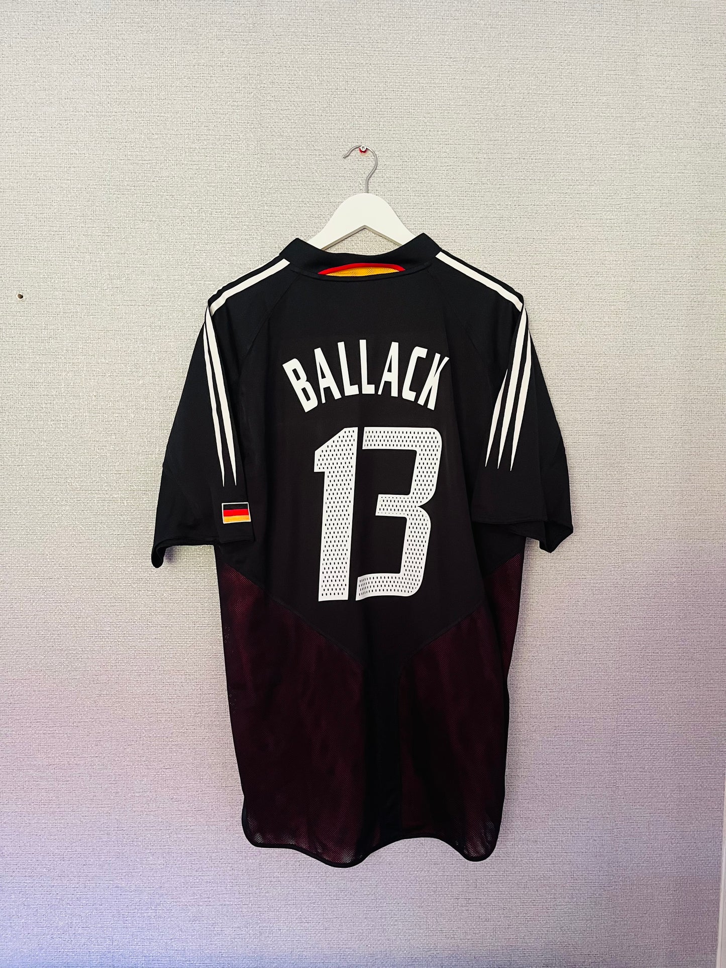 Germany away football shirt
2004/06 Ballack XL