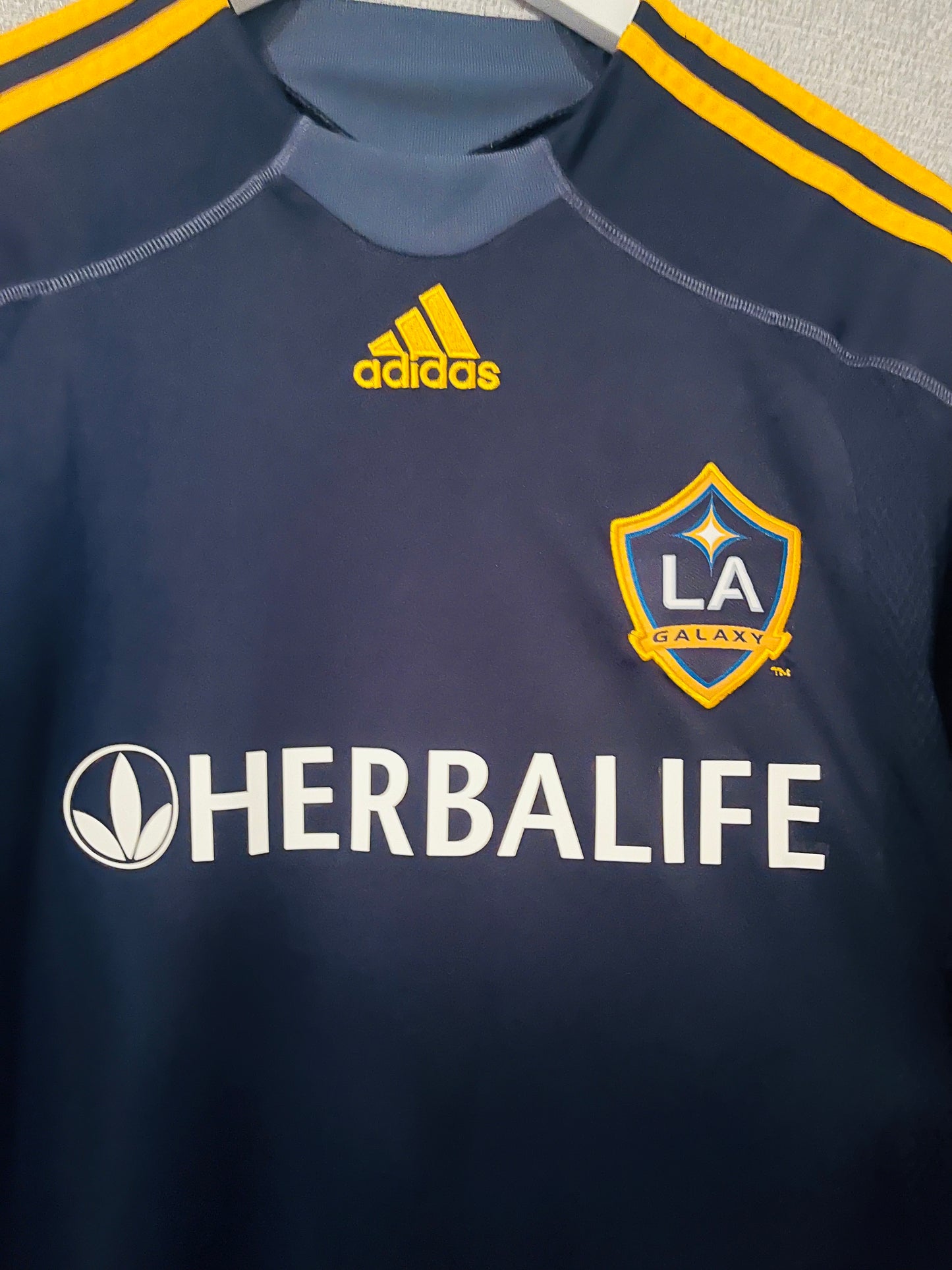 LA Galaxy away football shirt
2009/10 Beckham Medium