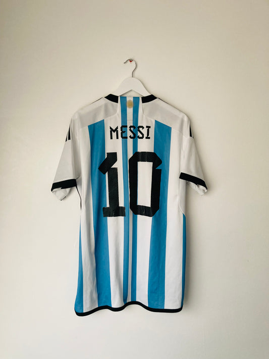Argentina home football shirt
World Cup 2022 Messi XL
