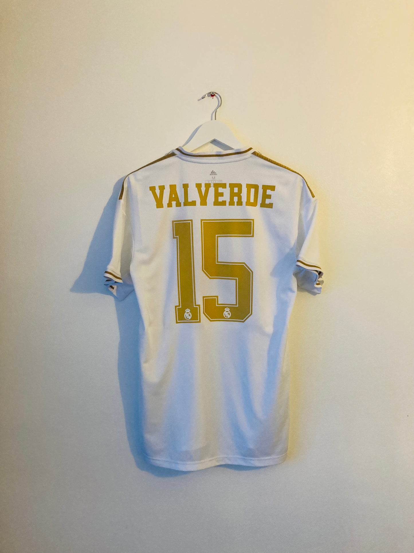 Real Madrid home football shirt 2018/19 Valverde medium