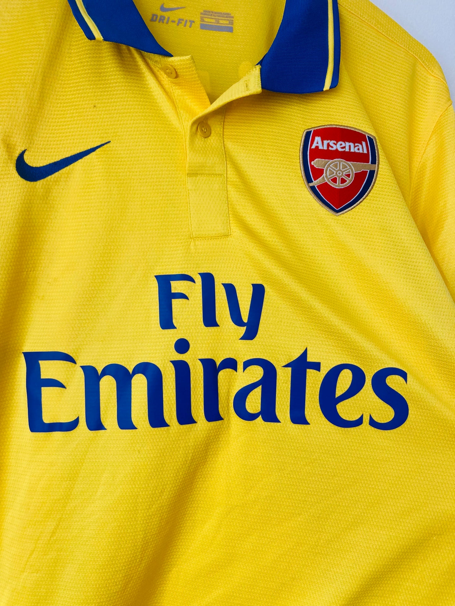 Arsenal away football shirt 2013/14 Ozil XL
