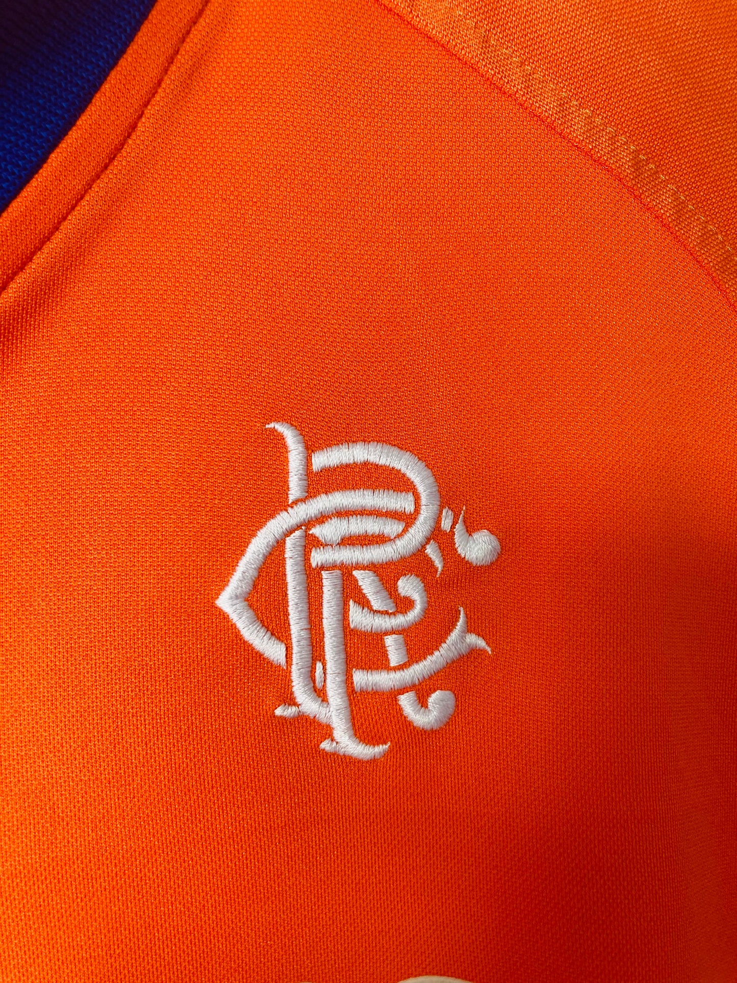 Glasgow Rangers away football shirt
2002/03 Amoruso large