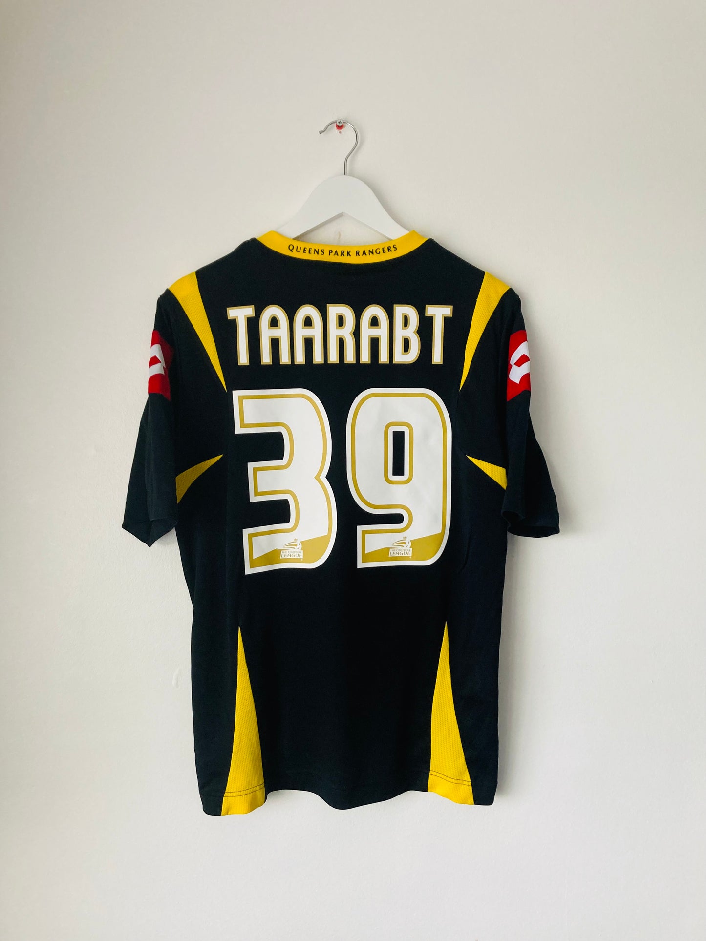 QPR Queens Park Rangers third football shirt
2008/09 Taarabt Medium