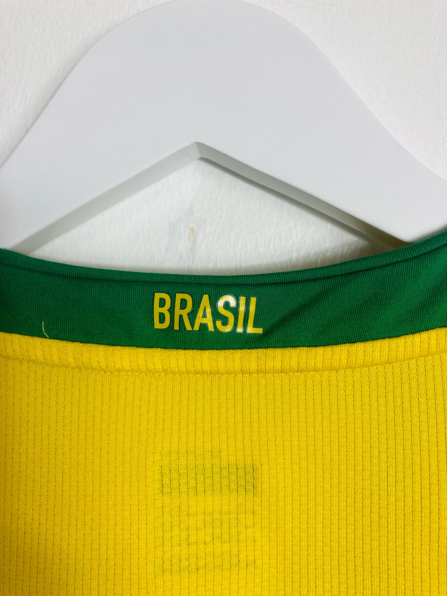 Brazil home football shirt 2008/10 Ronaldinho Large
