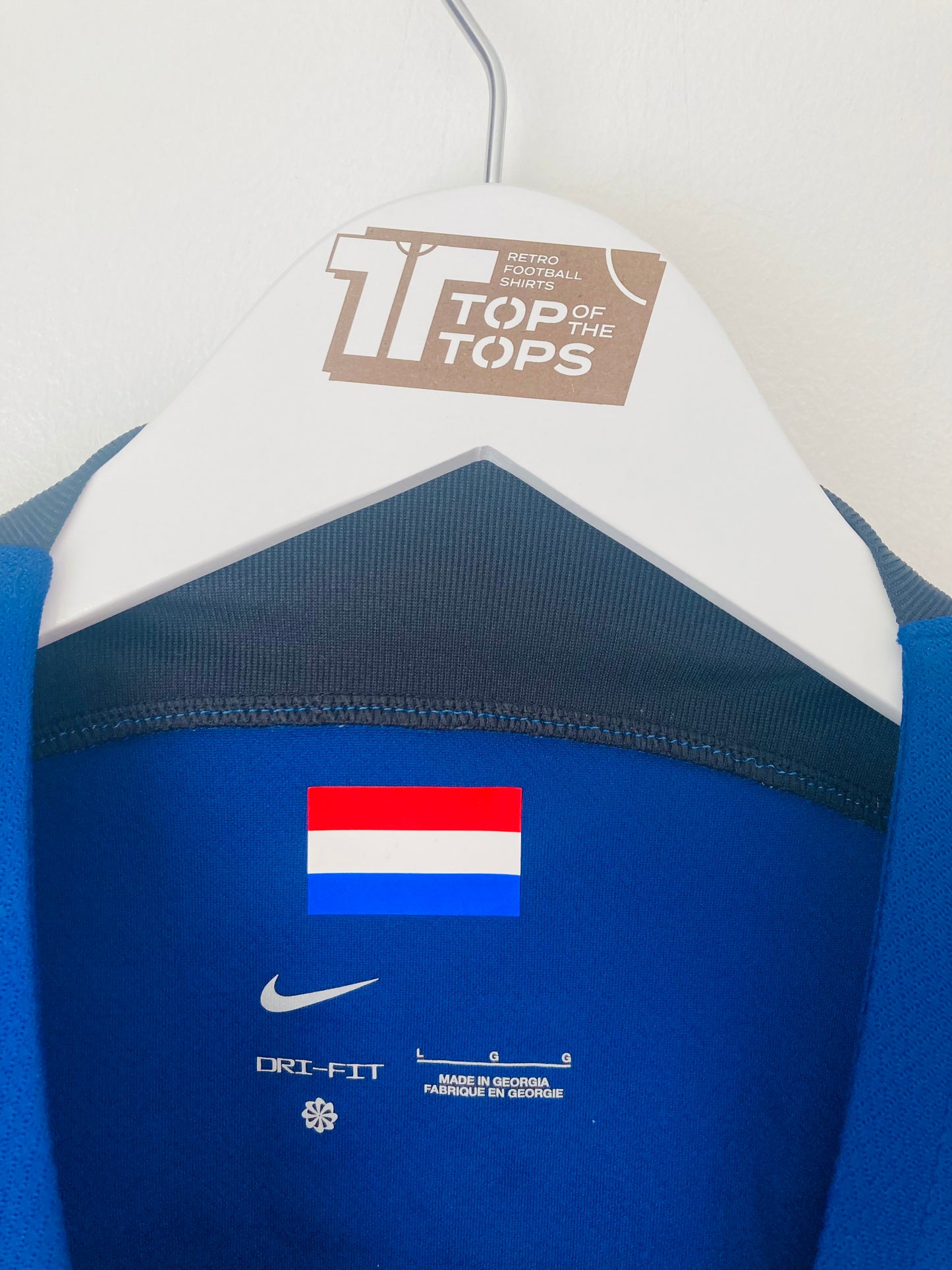 Holland Netherlands away football shirt
2022/23
Van Dijk Large