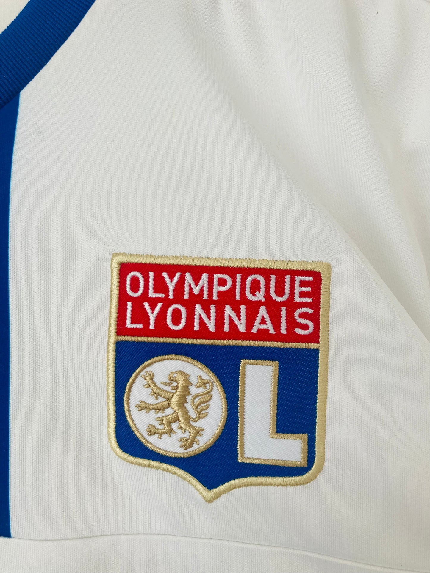Lyon home football shirt
2016/17 Mateta Medium