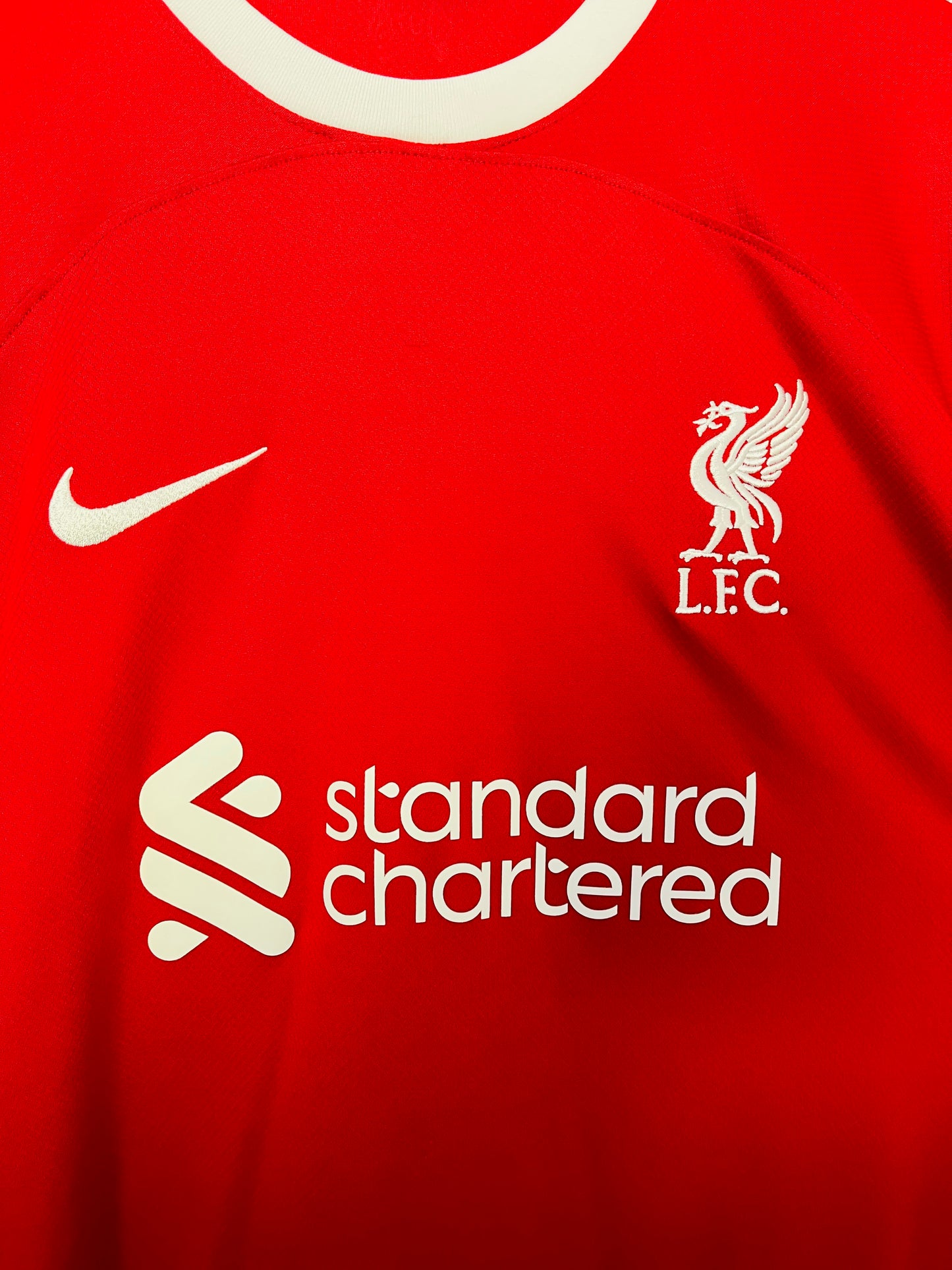 Liverpool home football shirt
2023/24 Jota XL