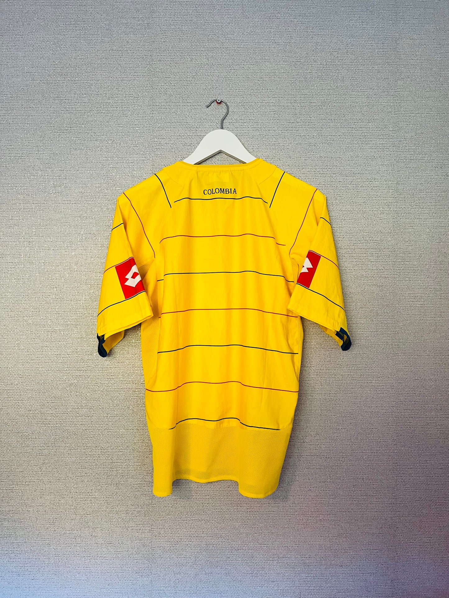 Colombia home football shirt 2004/06 Small