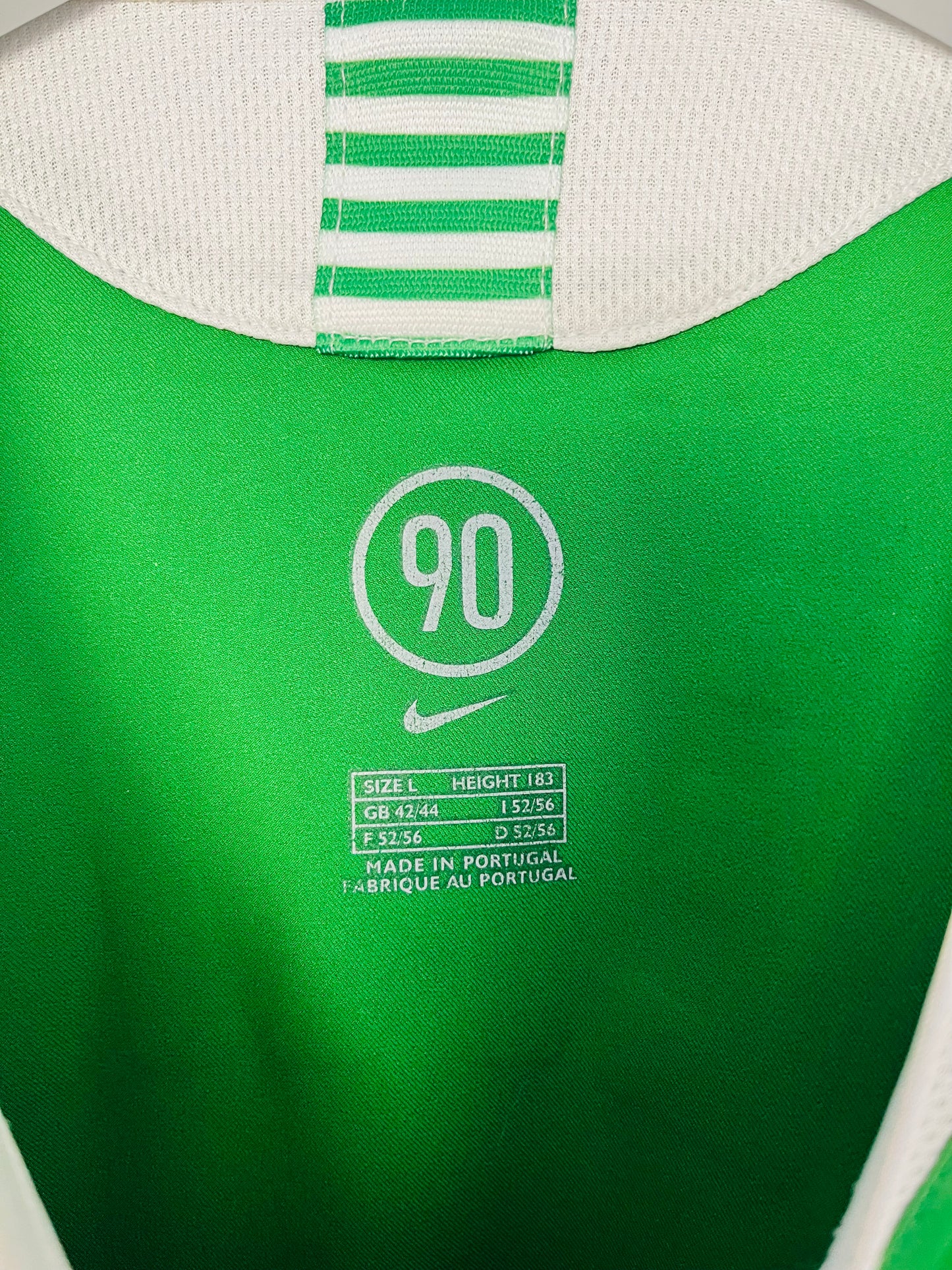 Glasgow Celtic away football shirt
2005/06 Keane Large