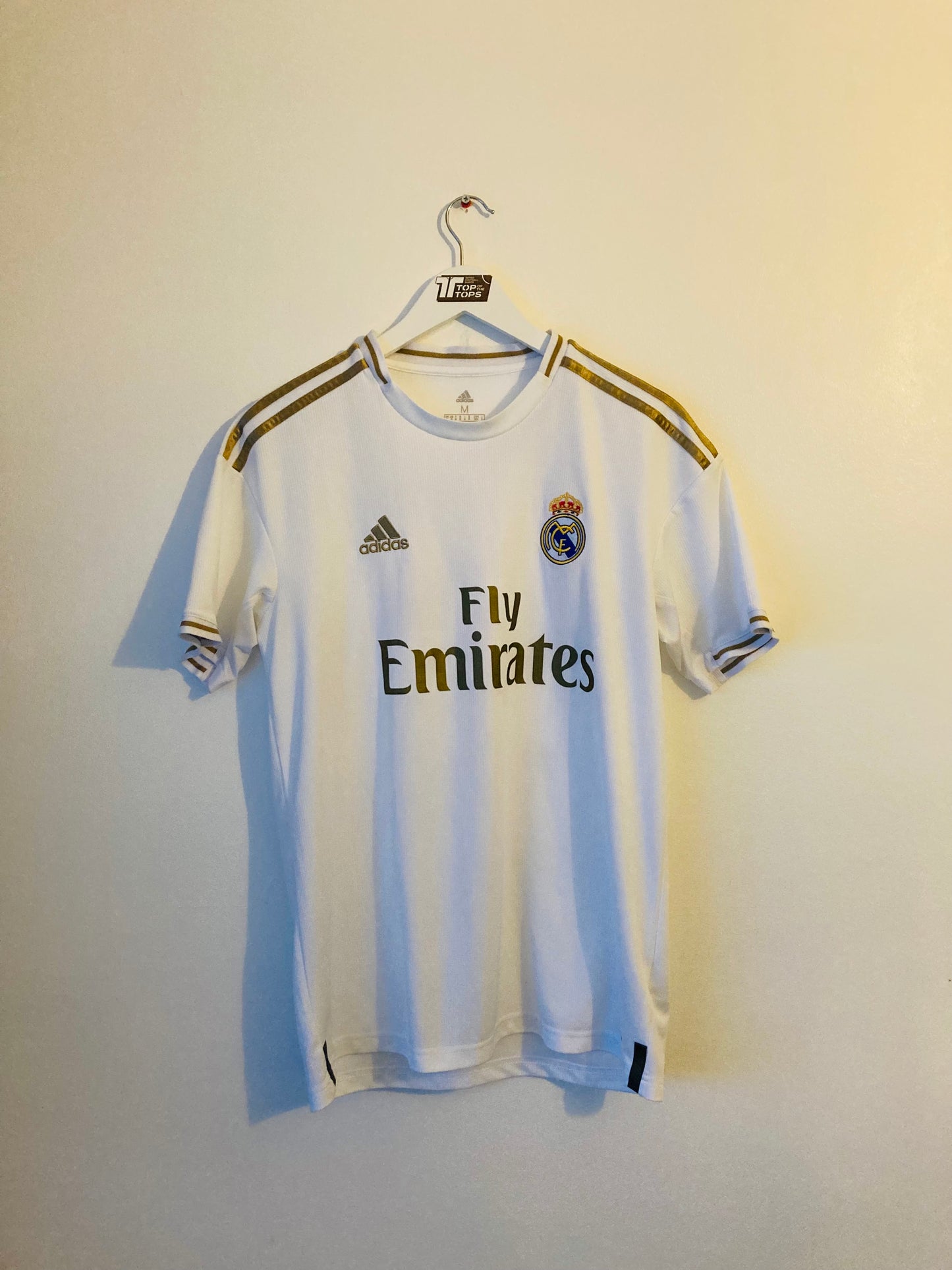 Real Madrid home football shirt 2018/19 Valverde medium