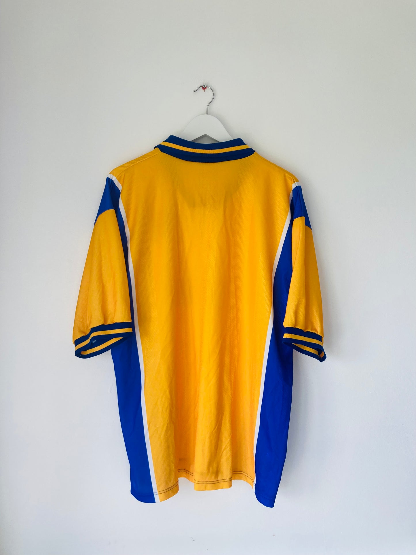 Brentford away football shirt
1998/99 XXL