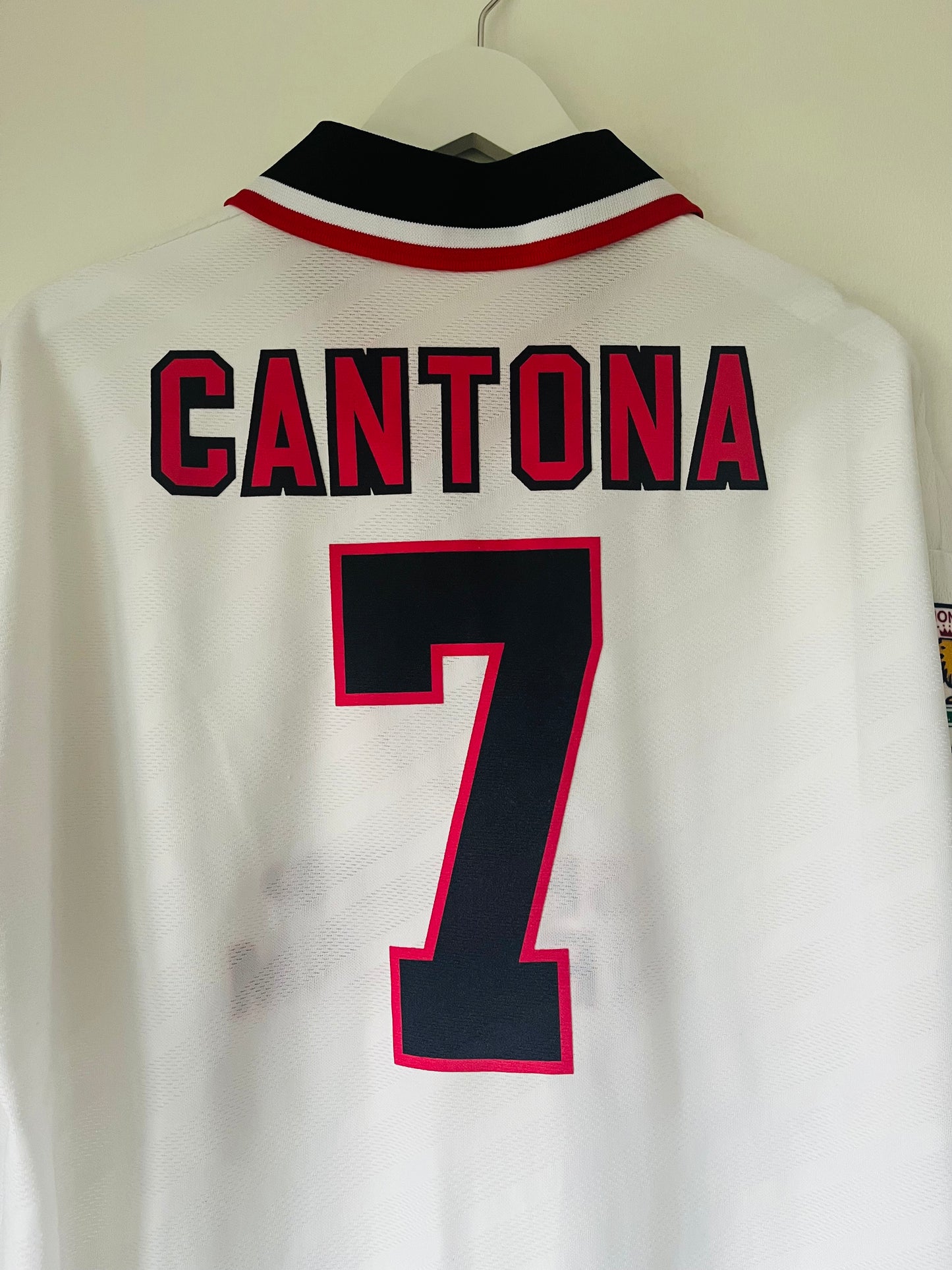 Manchester United away football shirt 1996/97 Cantona XL