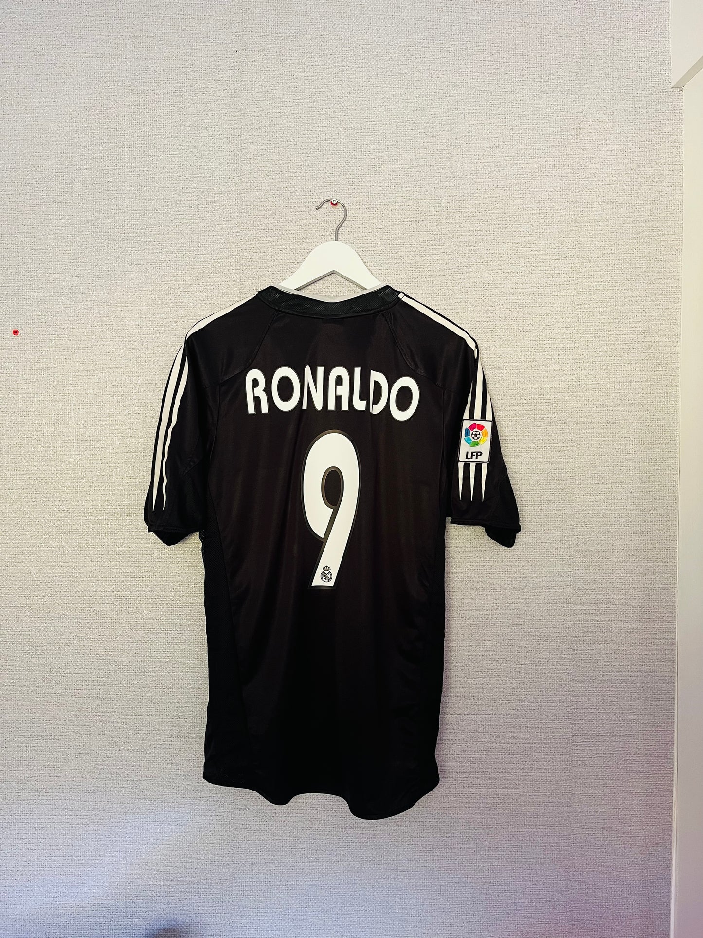 Real Madrid away football shirt 2004/05 R9 Large