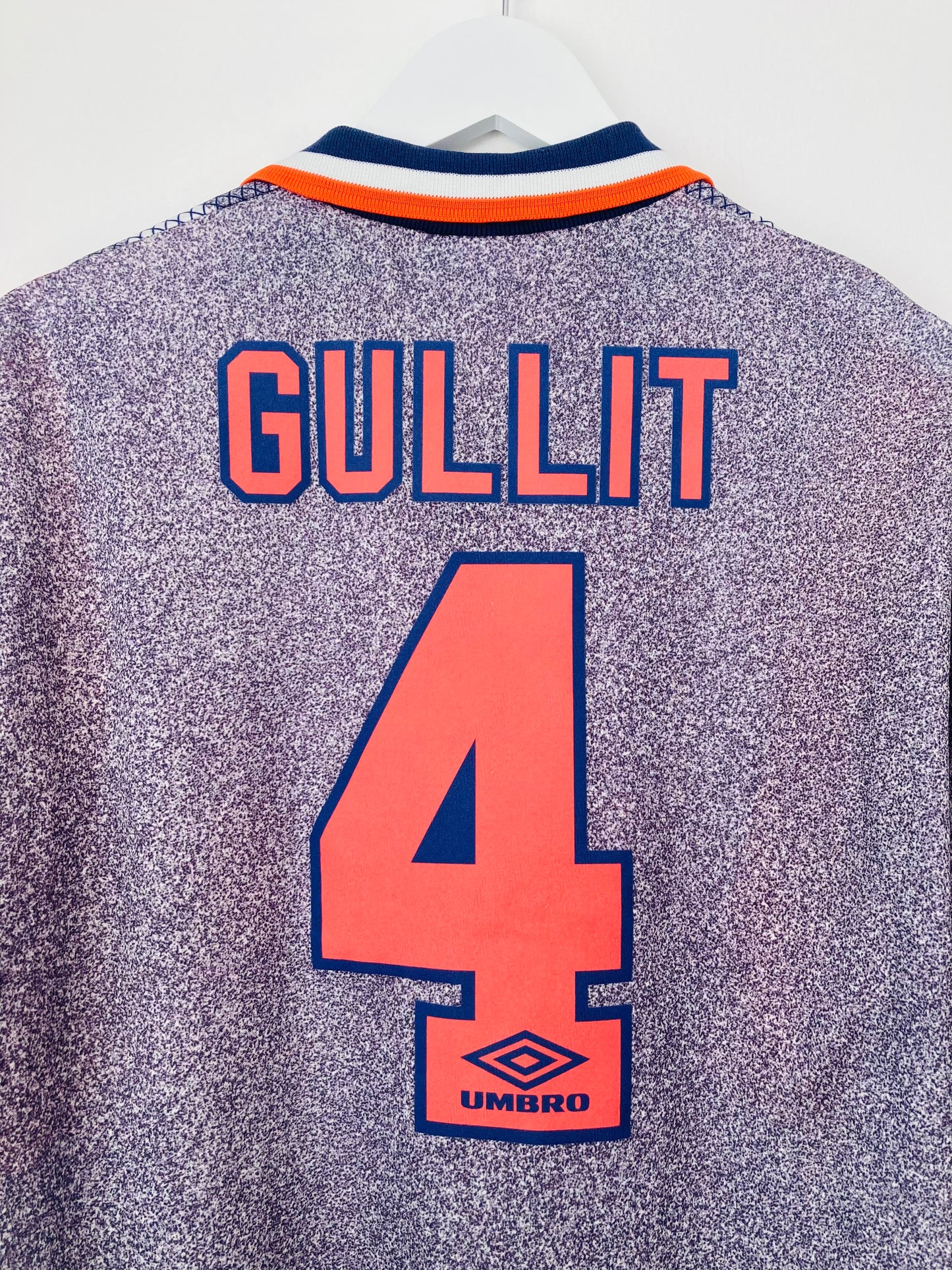 Chelsea away football shirt
1994/96 Gullit XL