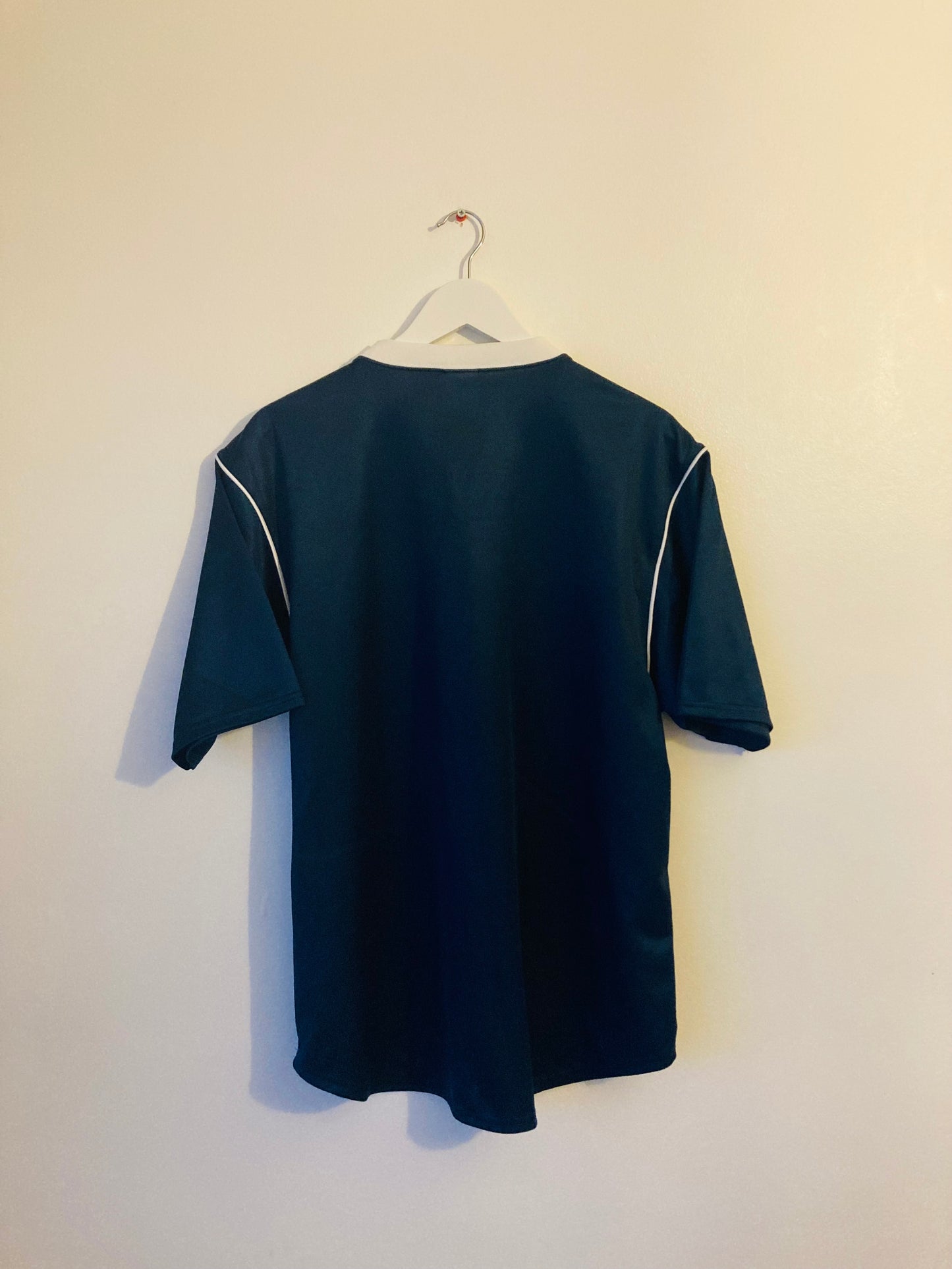 Southend United home football shirt
2003/04 Large