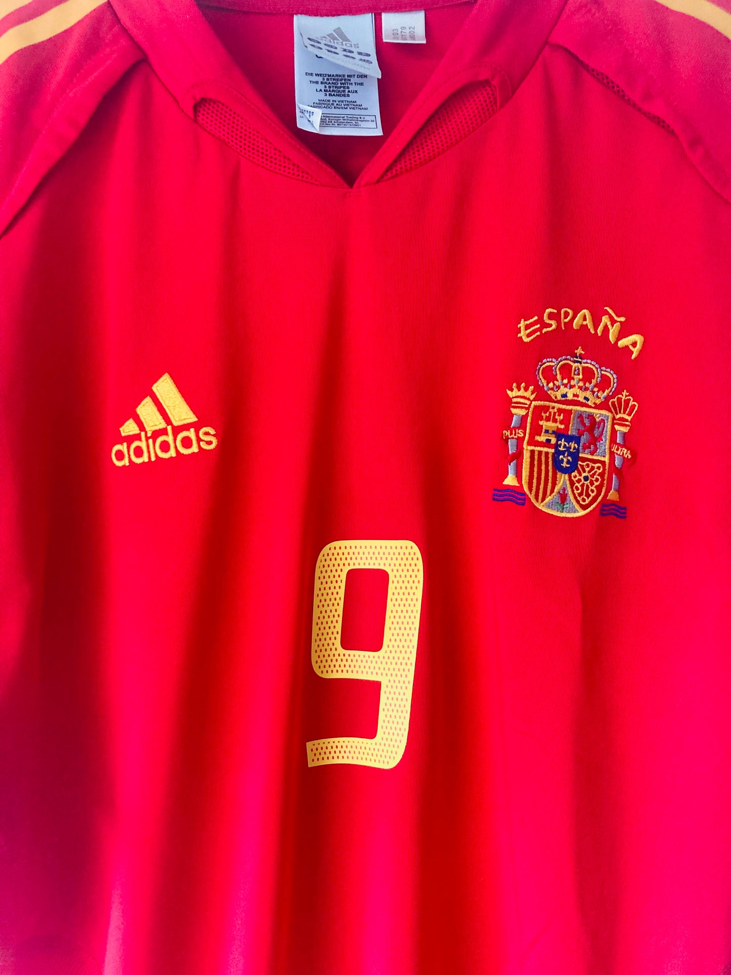 Spain home football shirt
Euro 2004 Torres large