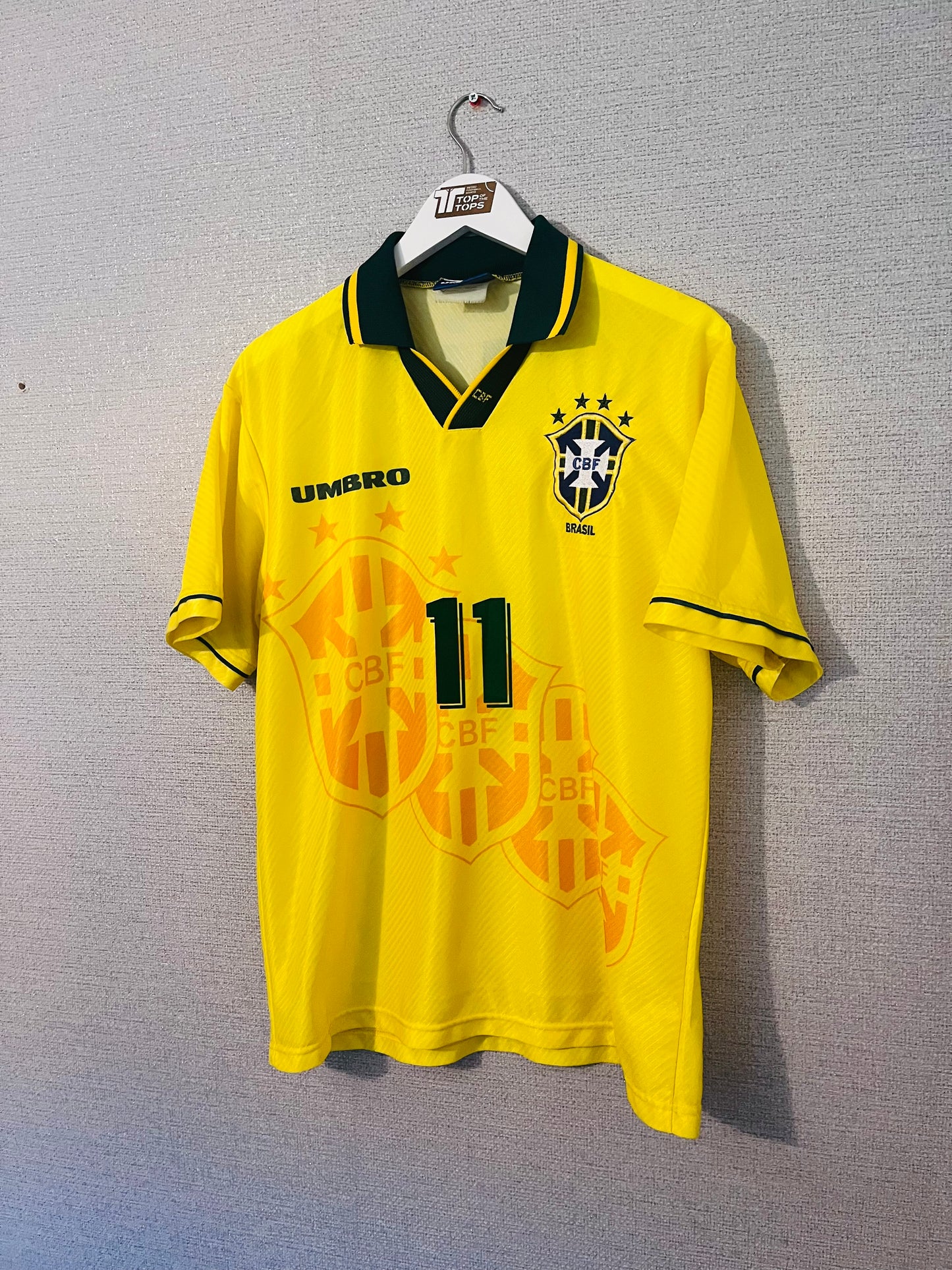 Brazil home football shirt 1994/95 Romario Medium