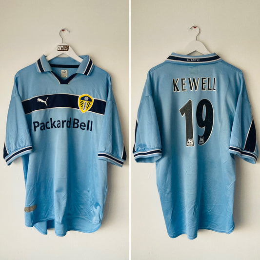 Leeds United away football shirt
1999/2000 Kewell XL