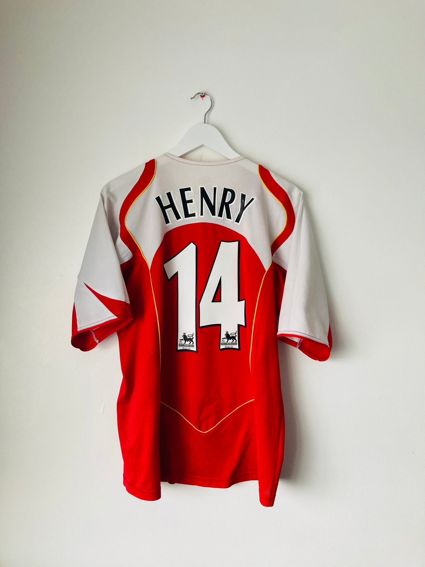 Arsenal home football shirt
2004/05 Henry Large
