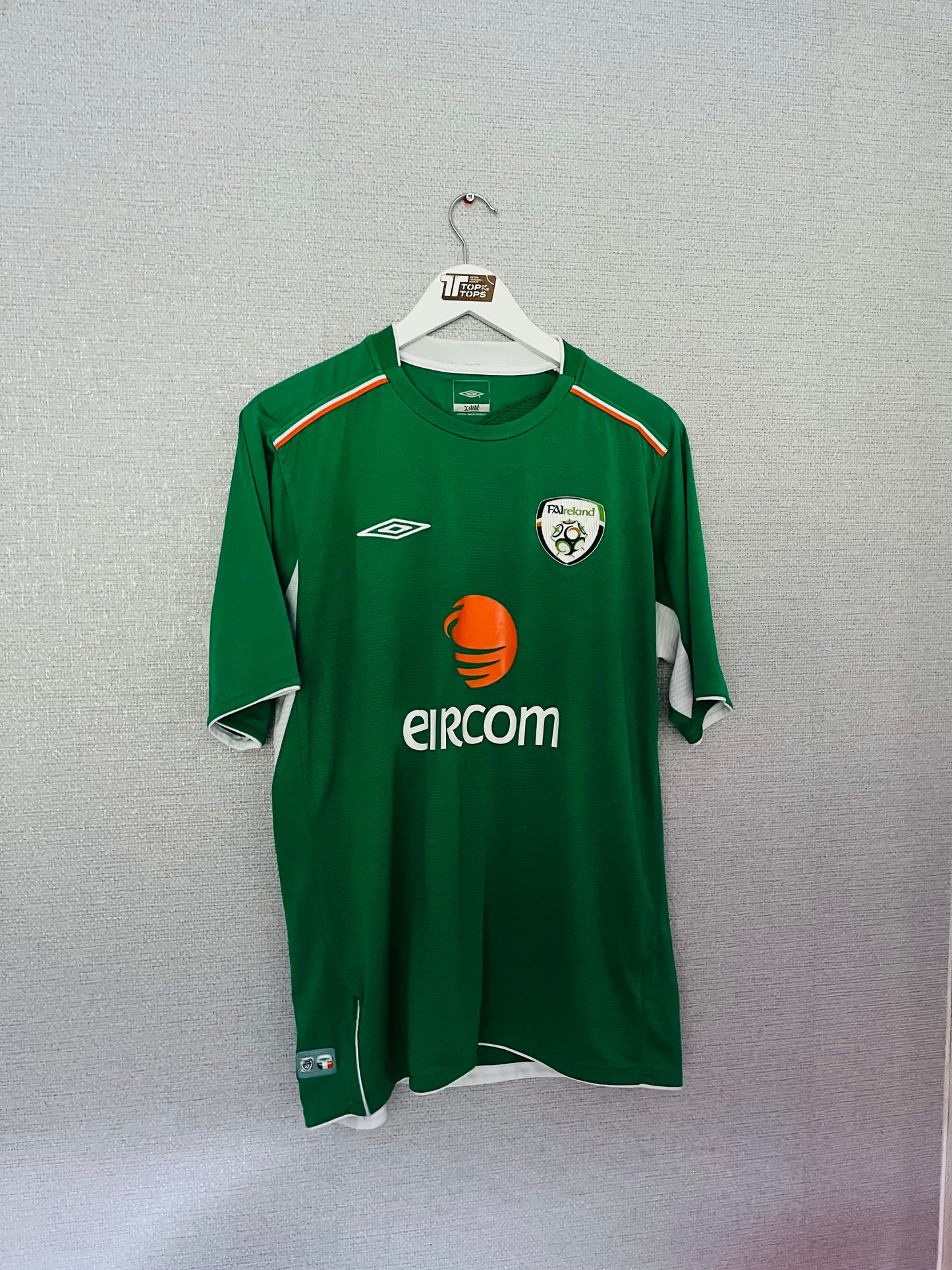 Republic of Ireland home football shirt 2004/06 Large
