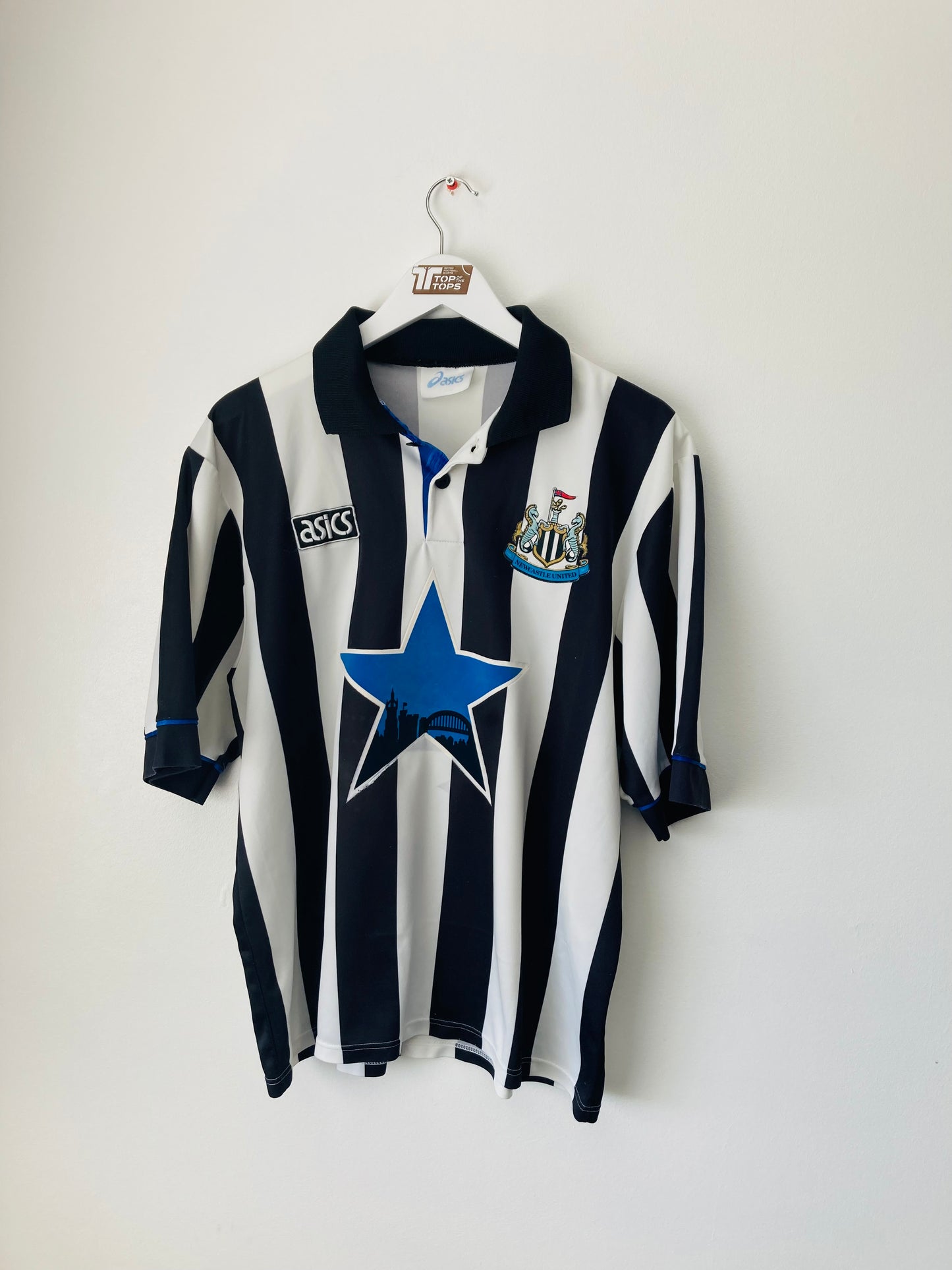 Newcastle United home football shirt
1993/95 XL