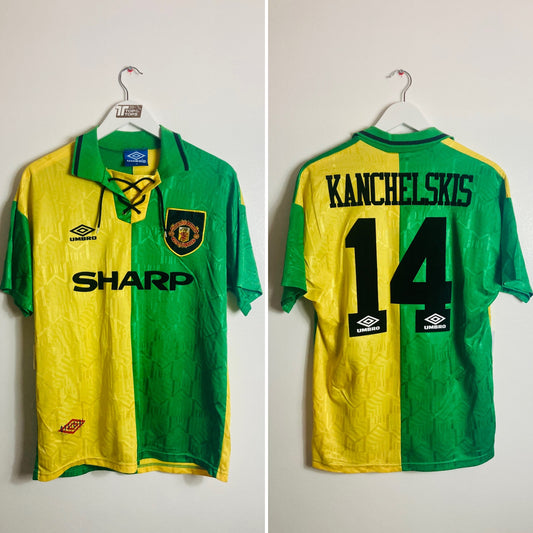Manchester United third football shirt
1992/94 Kanchelskis Medium