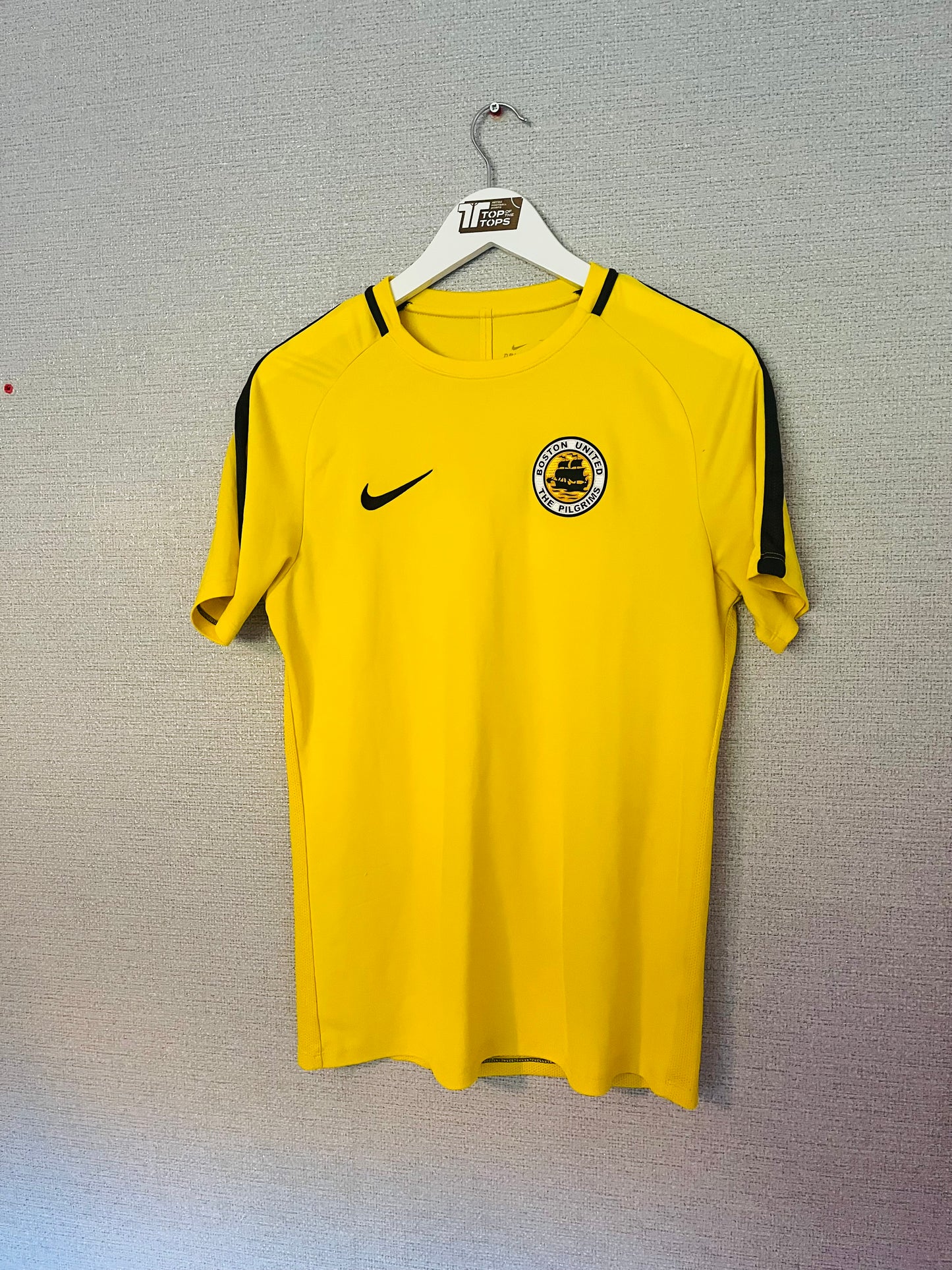 Boston United training football shirt Medium