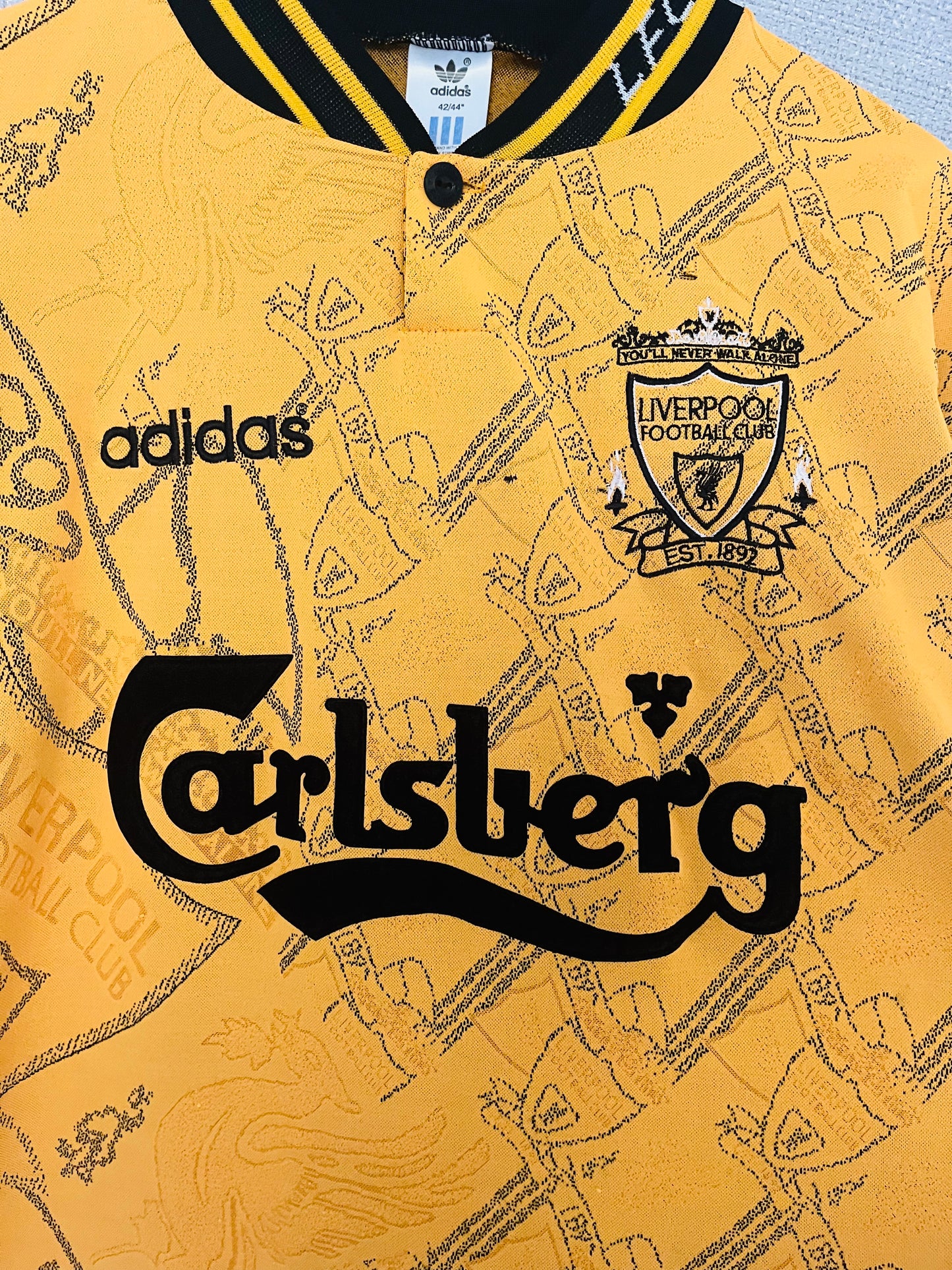 Liverpool third football shirt 1994/96 Fowler Large