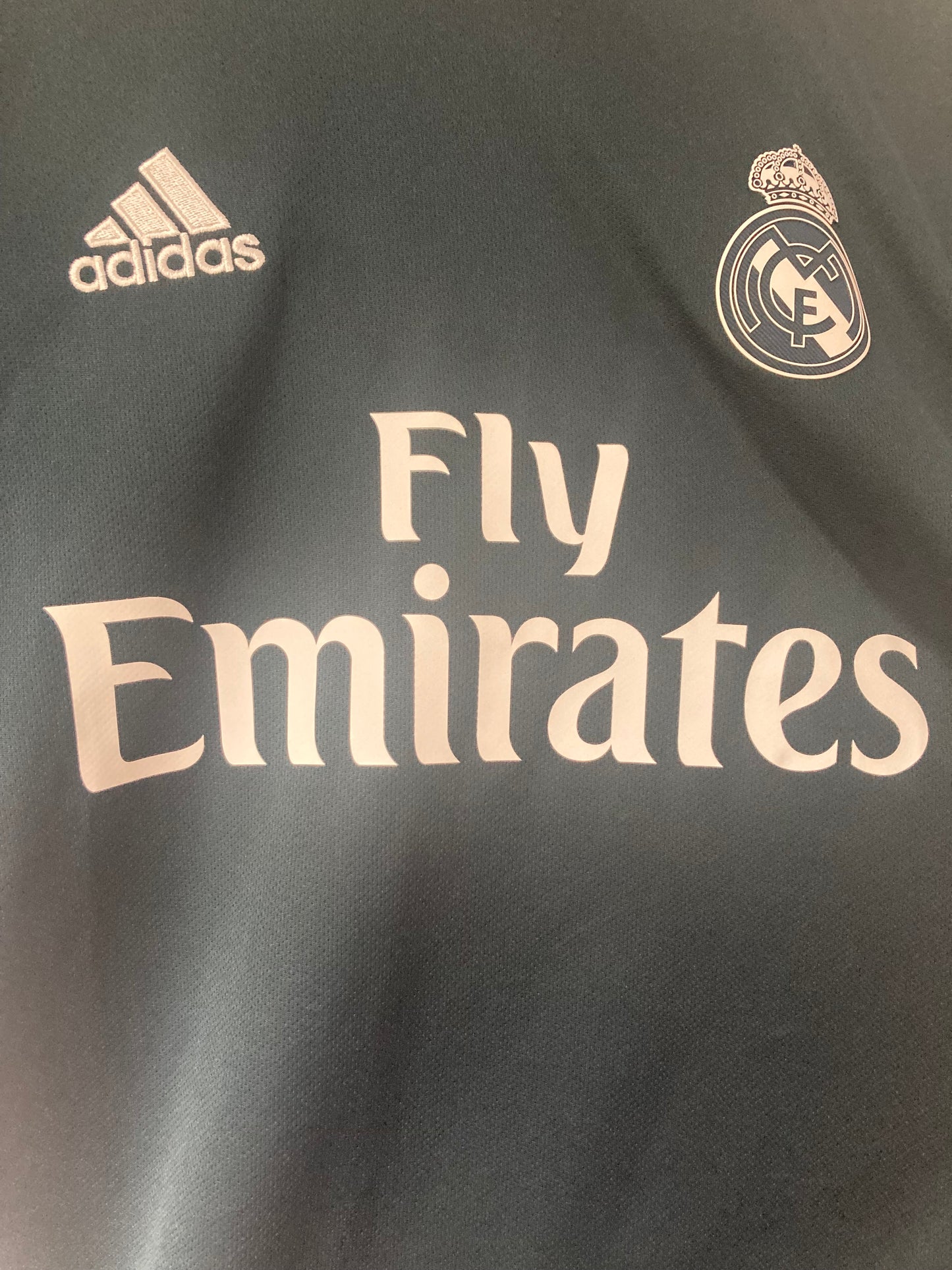 Real Madrid away football shirt 2018/19 Modric small