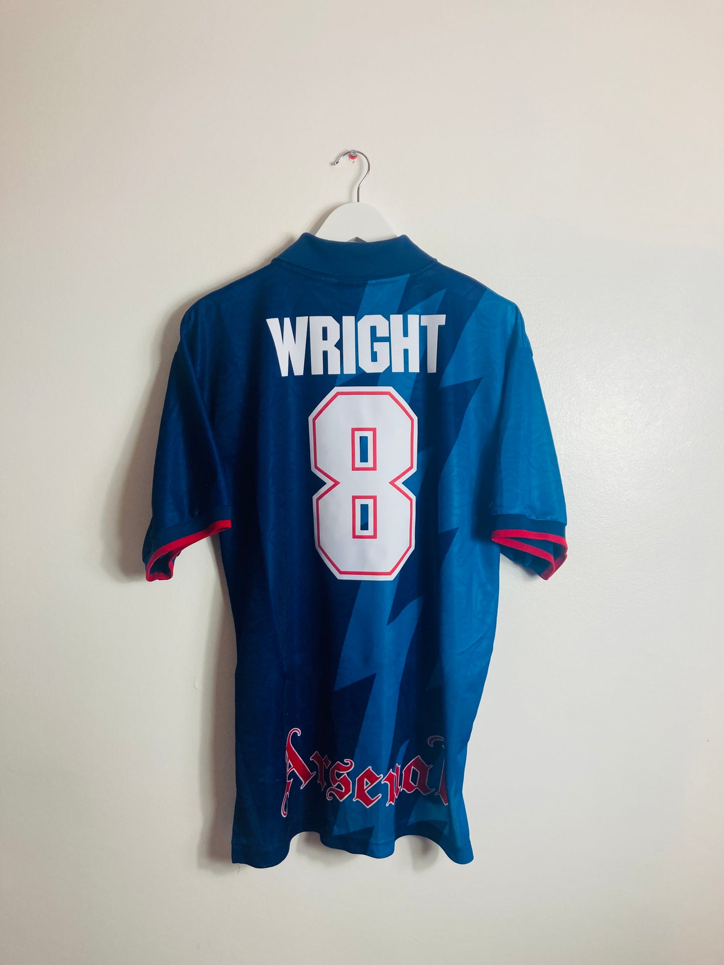 Arsenal away football shirt
1995/96 Wright Large