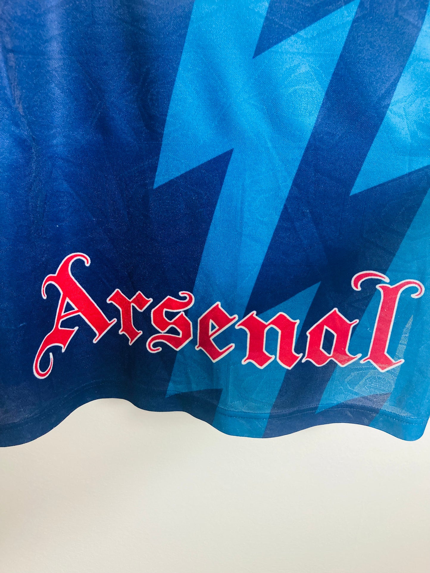 Arsenal away football shirt
1995/96 Wright Large