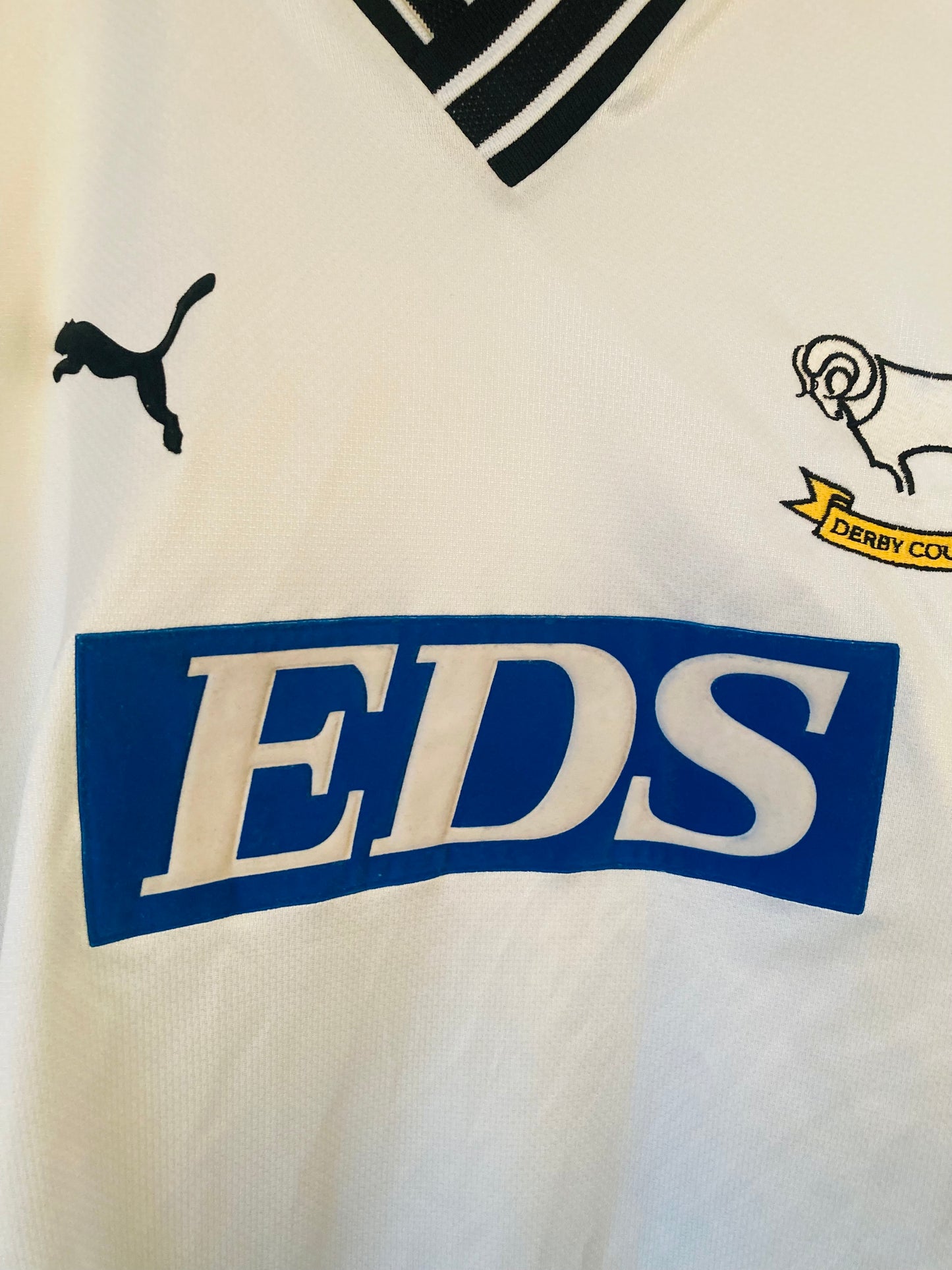 Derby County home football shirt Taribo West 1999/2000 medium