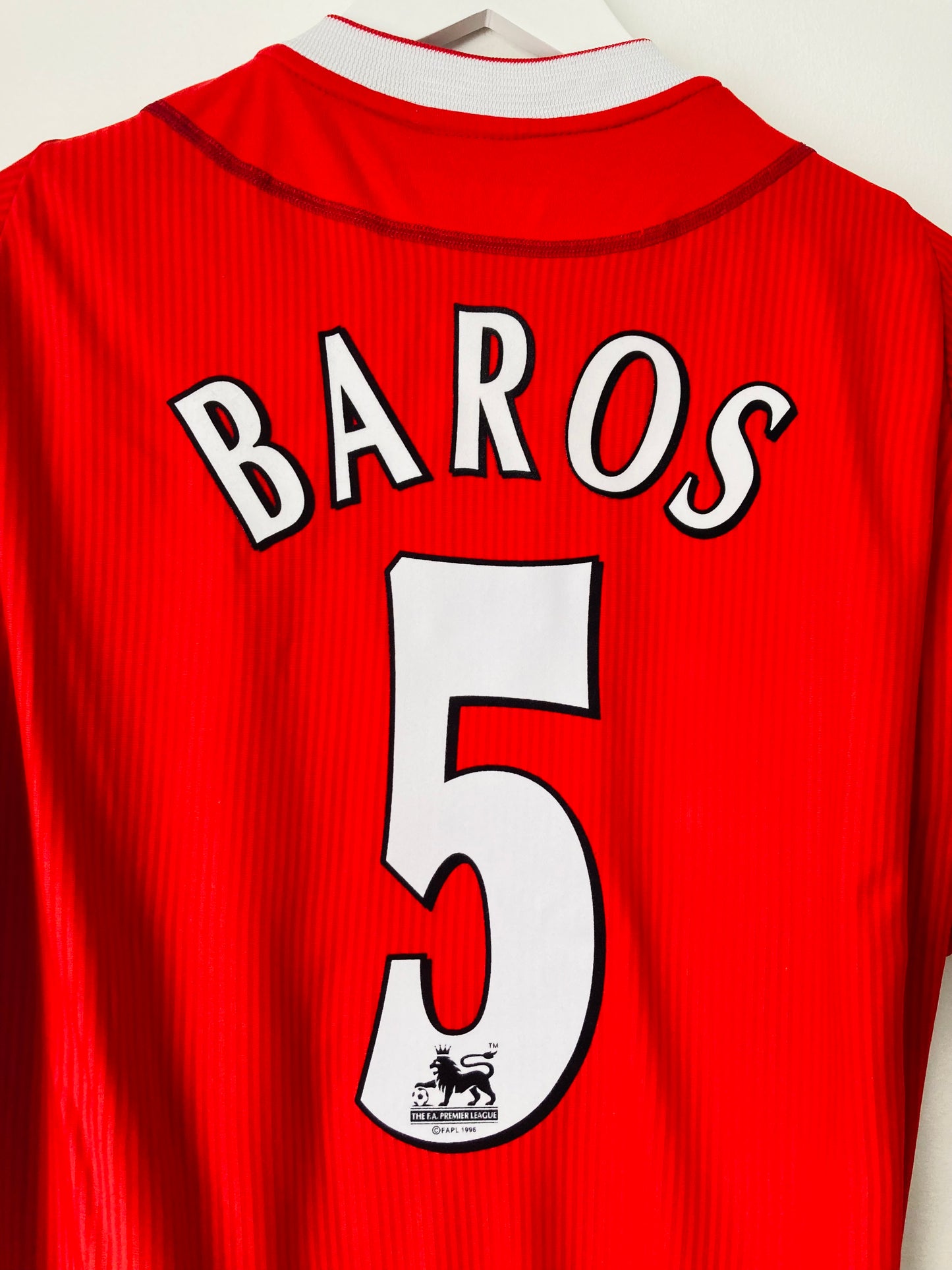 Liverpool home football shirt
2002/04 Baros Medium