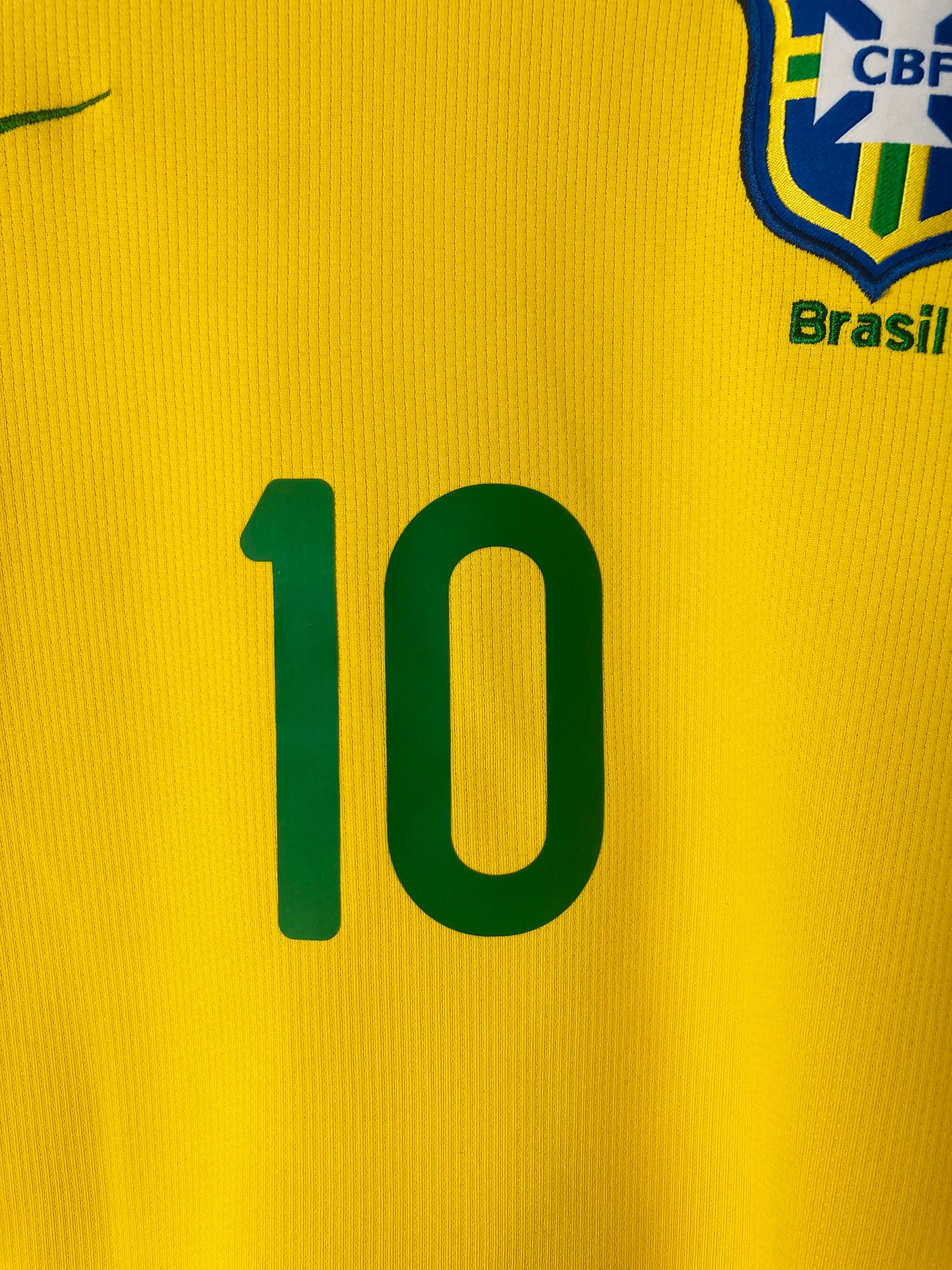 Brazil home football shirt 2008/10 Ronaldinho Medium