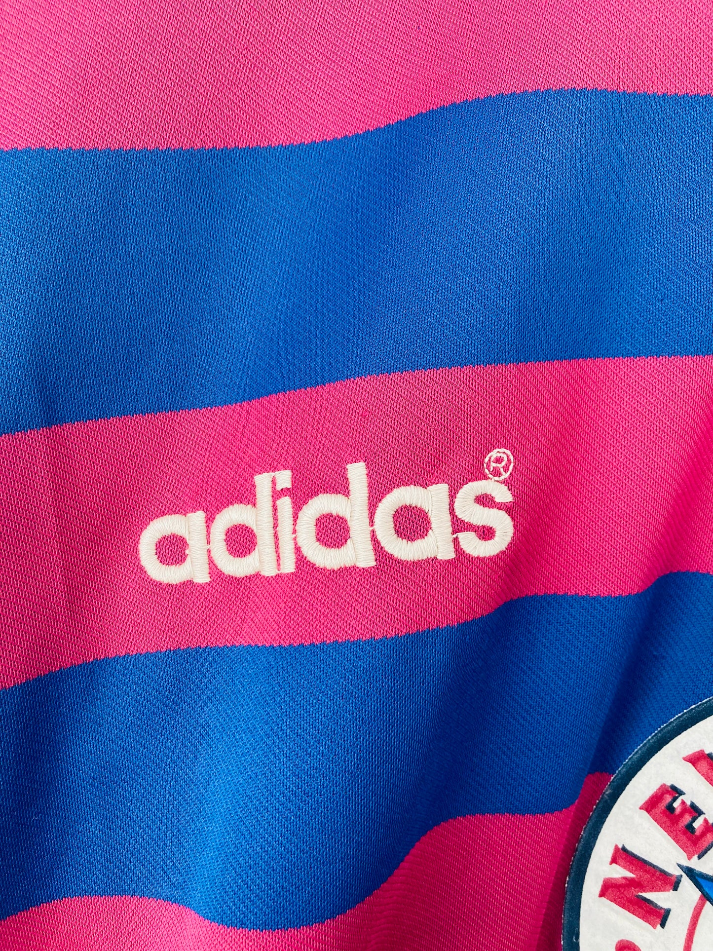 Newcastle United away football shirt 1995/96 Asprilla XL