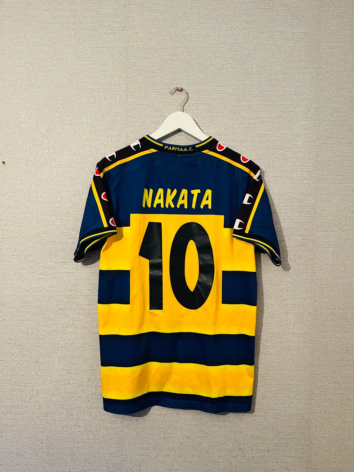 Parma home football shirt 2001/02 Nakata Large