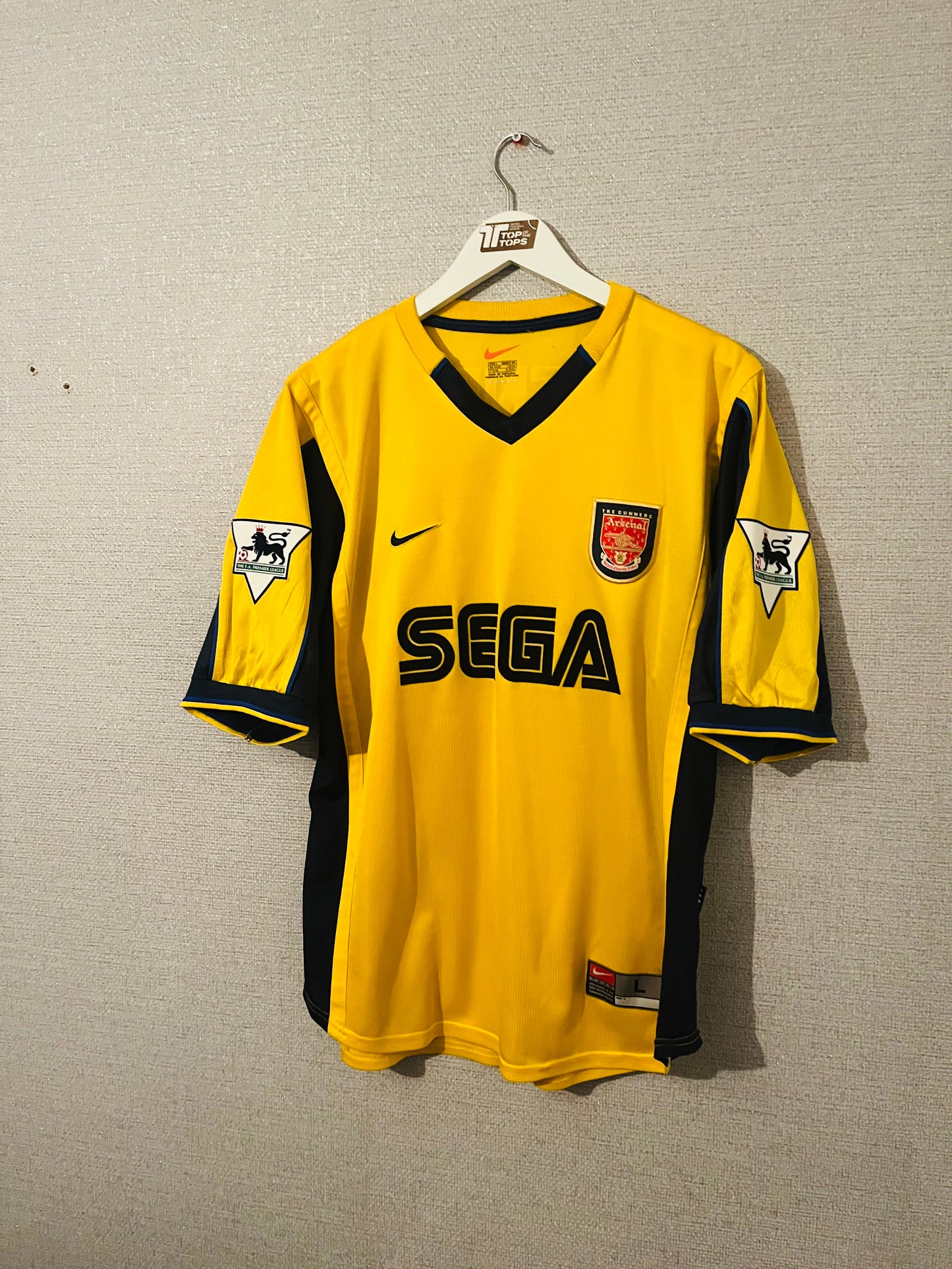 Arsenal away football shirt 1999/2001 Henry Large