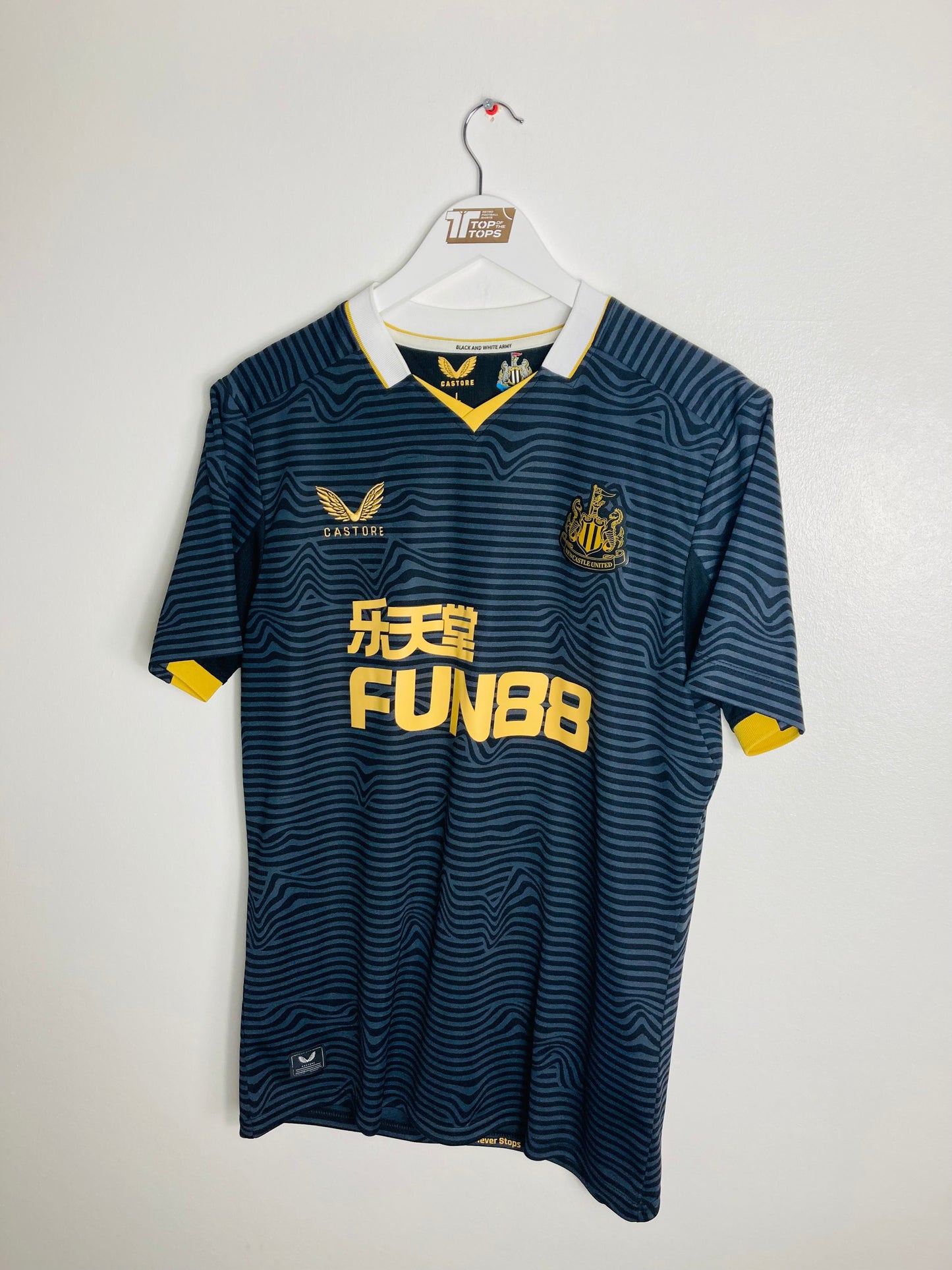 Newcastle United third football shirt
2021/22 large
