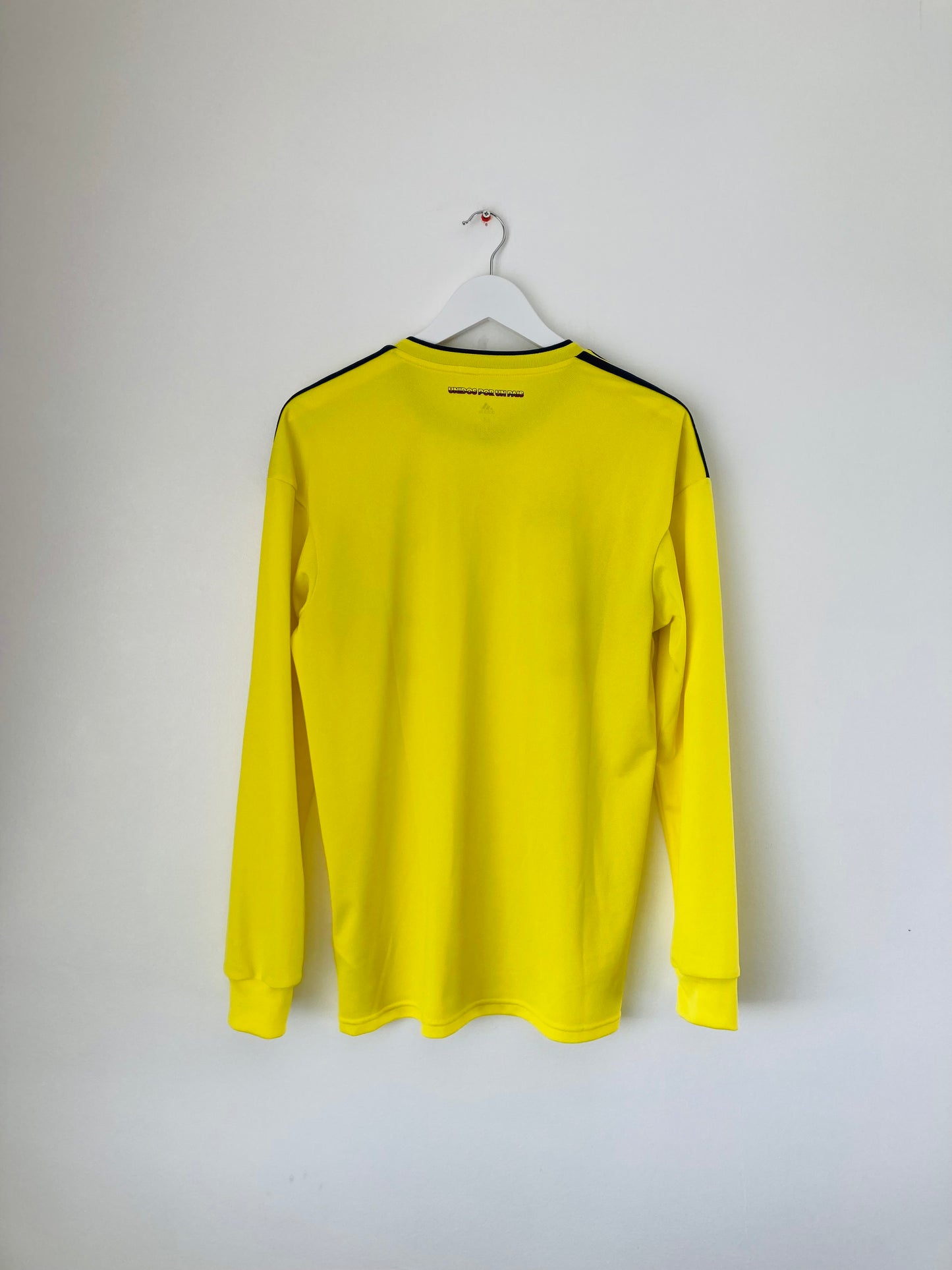 Colombia home football shirt 2018 medium