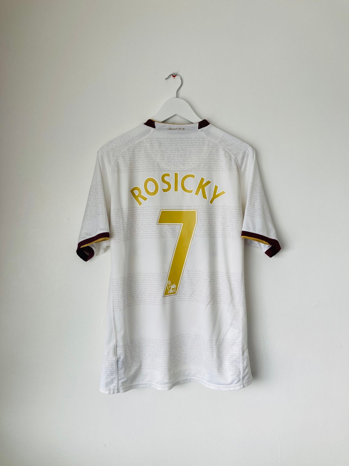 Arsenal away football shirt
2007/08 Rosicky Large
