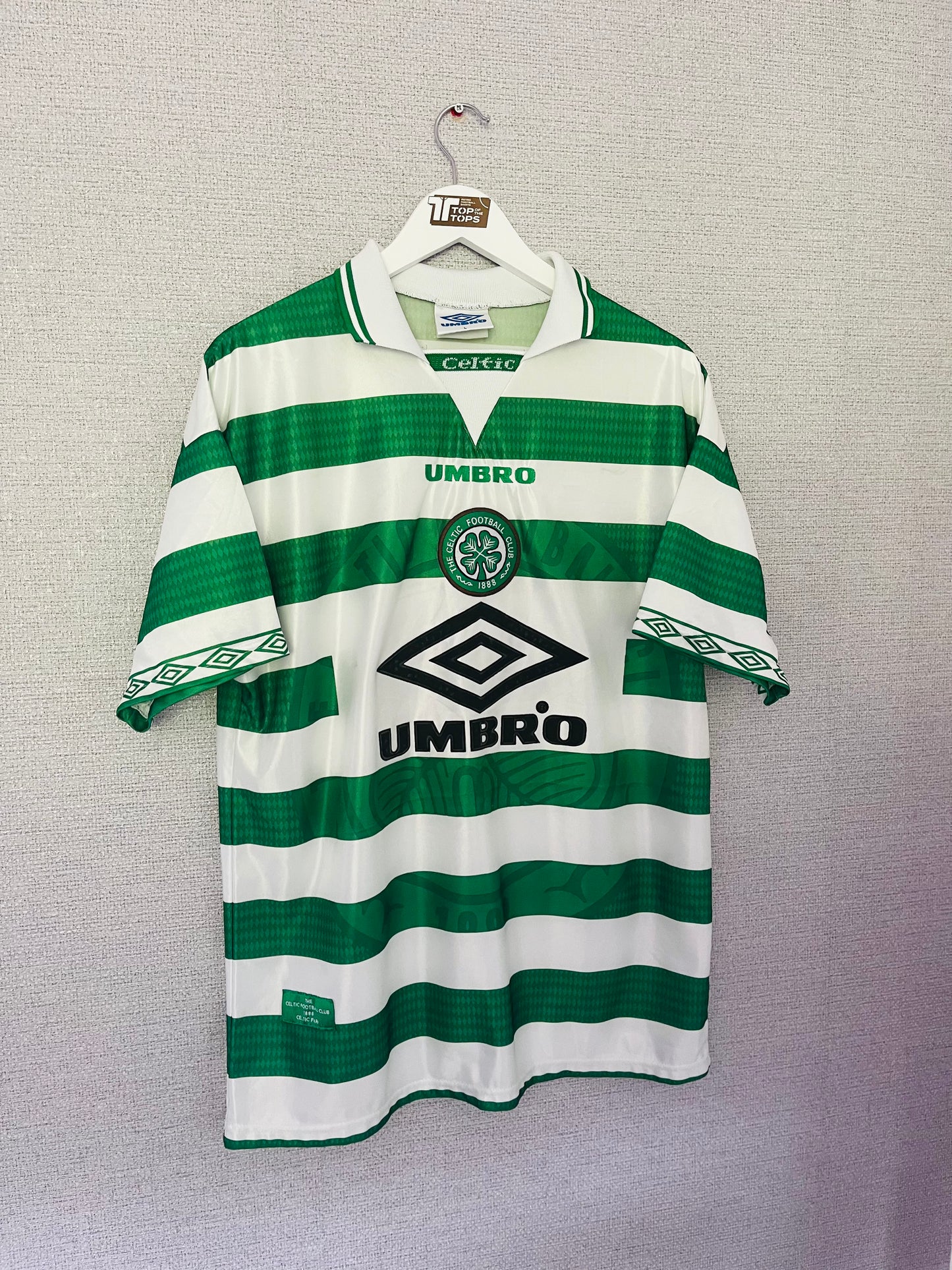 Glasgow Celtic home football shirt
1997/99 Large