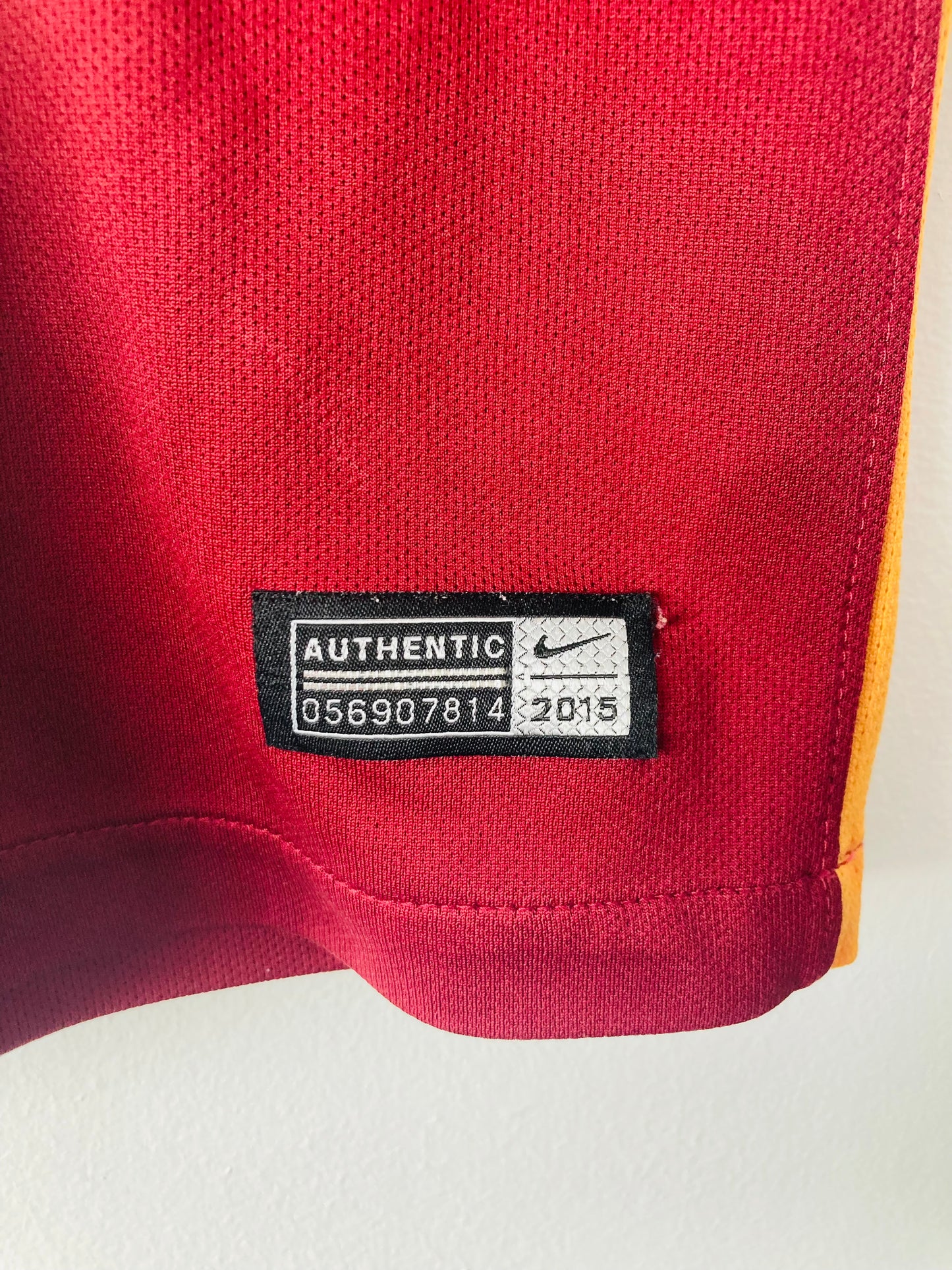 Roma home football shirt 2015/16 De Rossi Medium