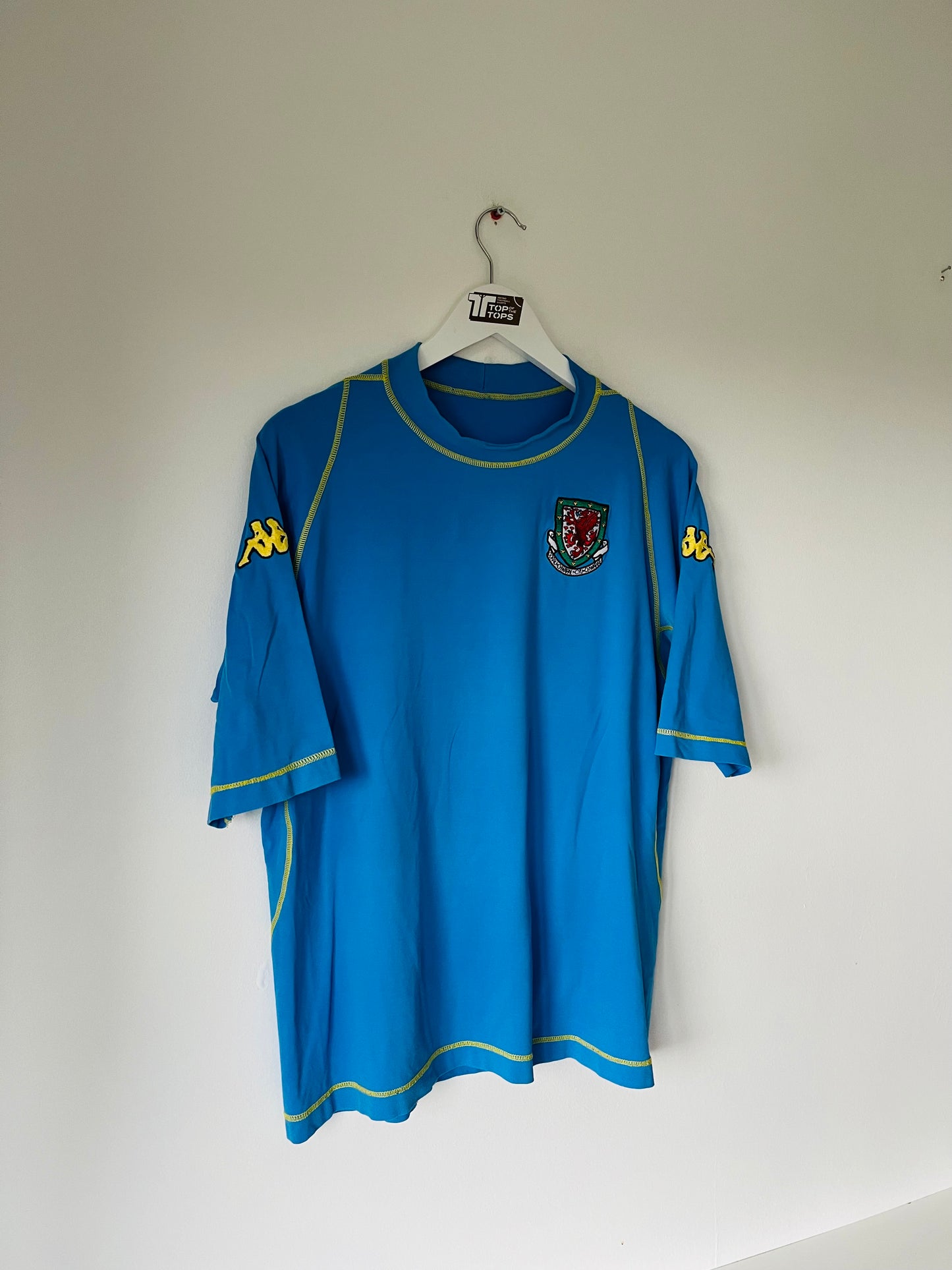 Wales away football shirt 2003/04 Large