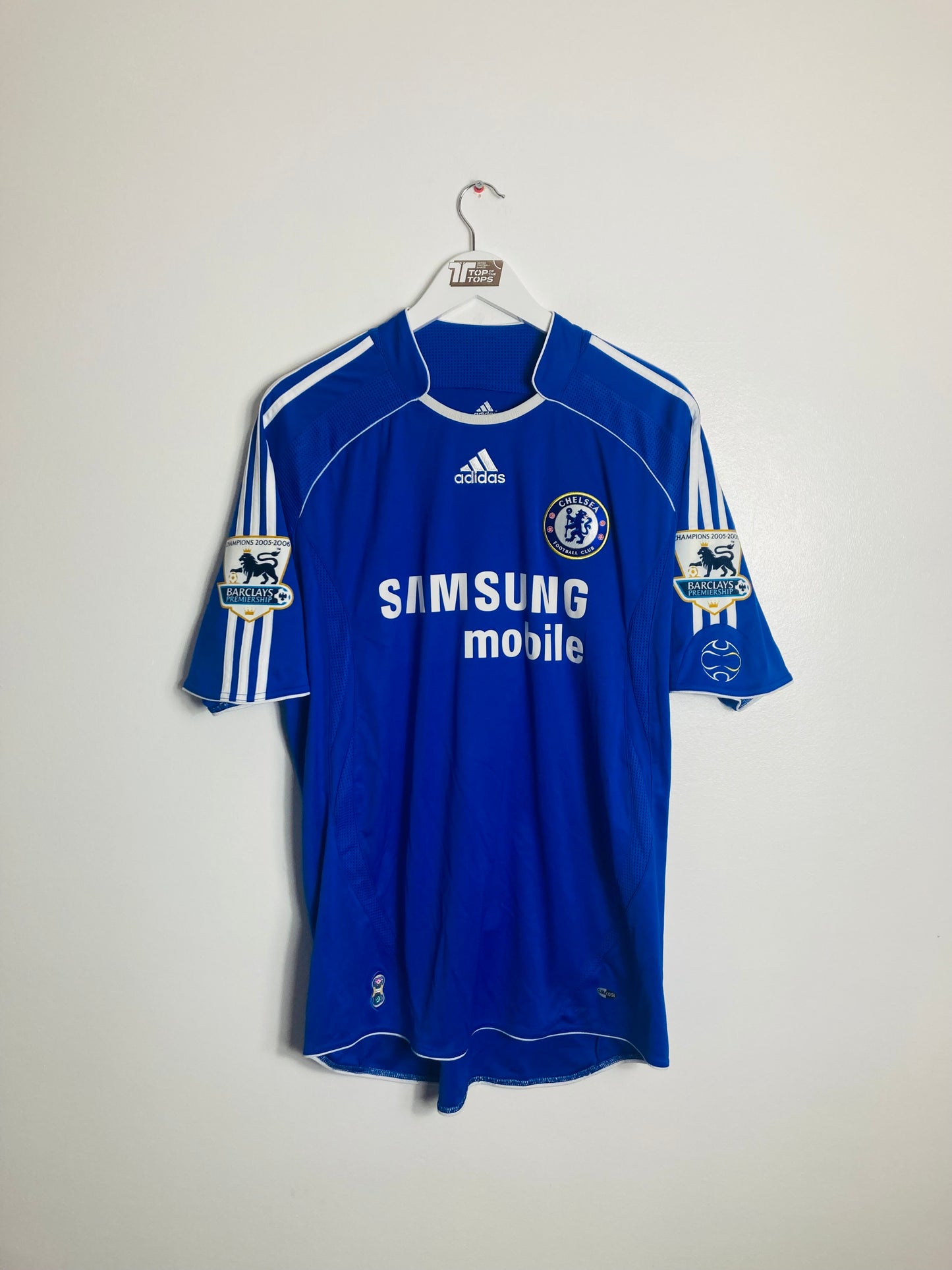 Chelsea home football shirt
2006/08 Makelele Large