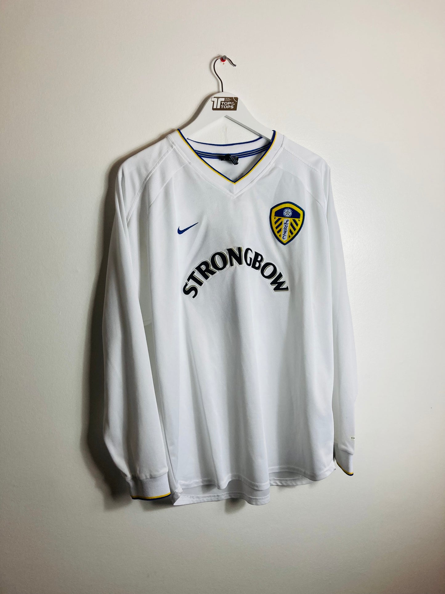 Leeds United home football shirt
2000/02 Duberry Large