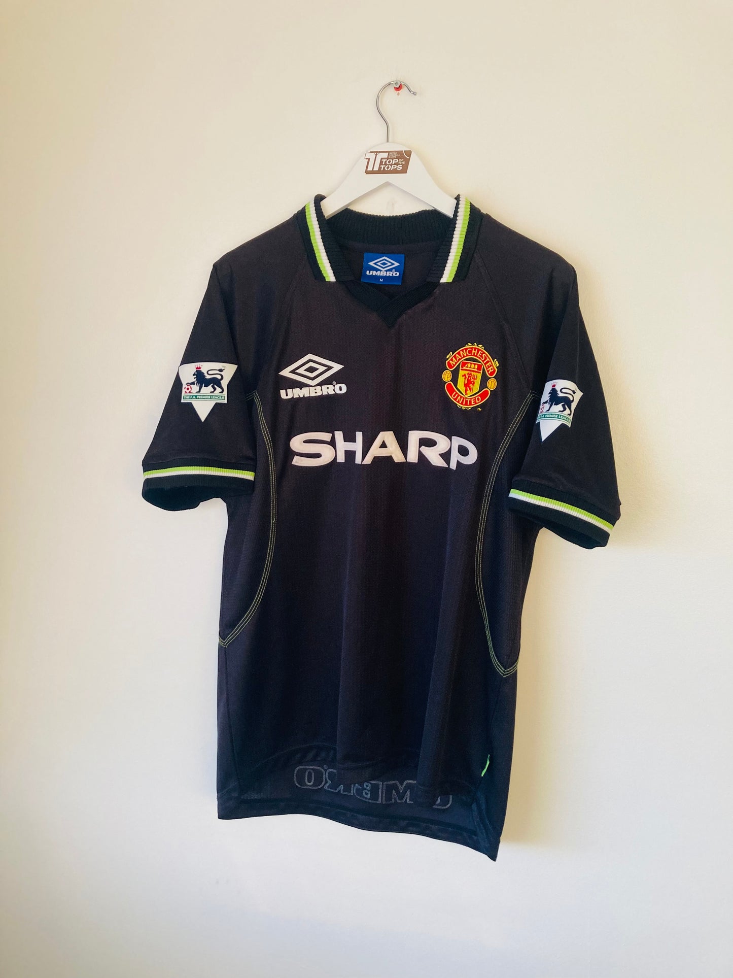 Manchester United third football shirt 1998/99 Beckham medium