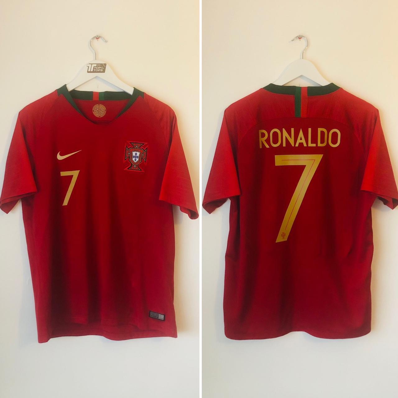 Portugal 2018 Red Home Football Shirt (L)