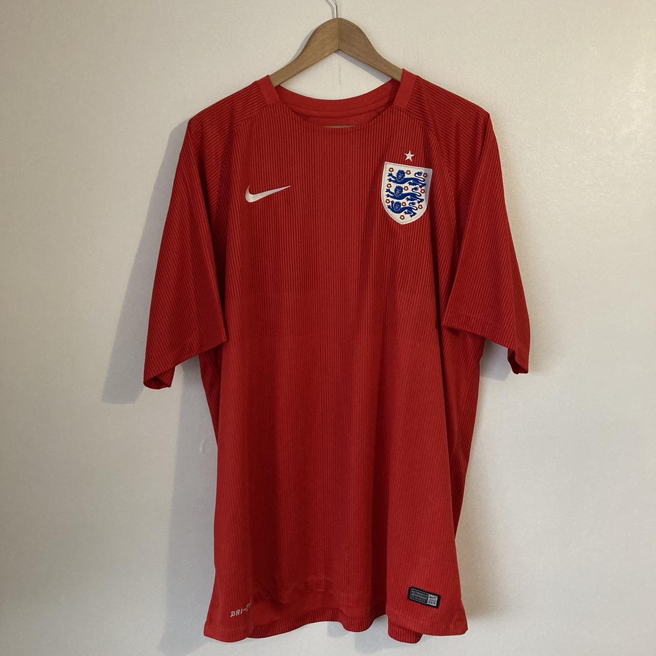 England 2014 Red Away Football Shirt (XXL)